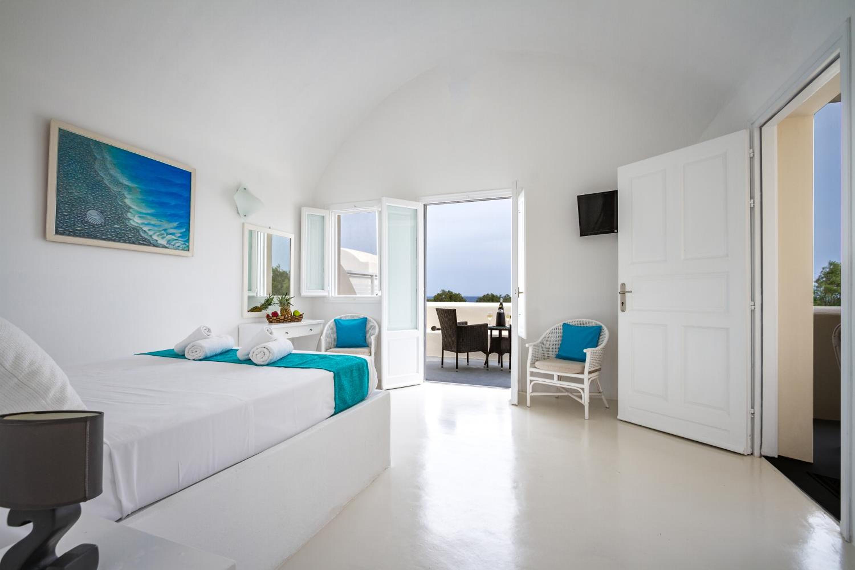 White Suite Panoramic View - Photo 5