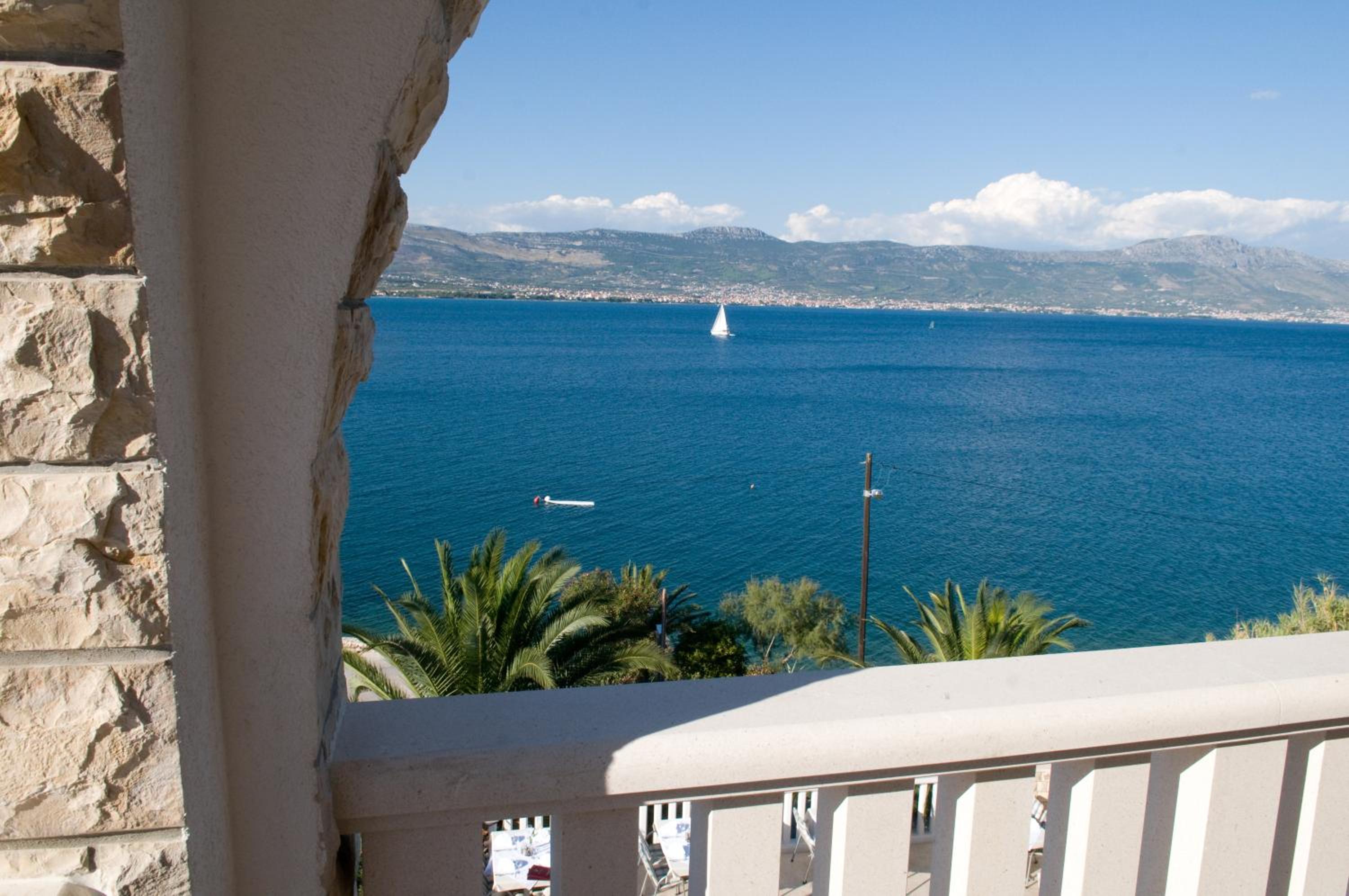 Superior Double Room with Terrace and Sea view  - Photo 8