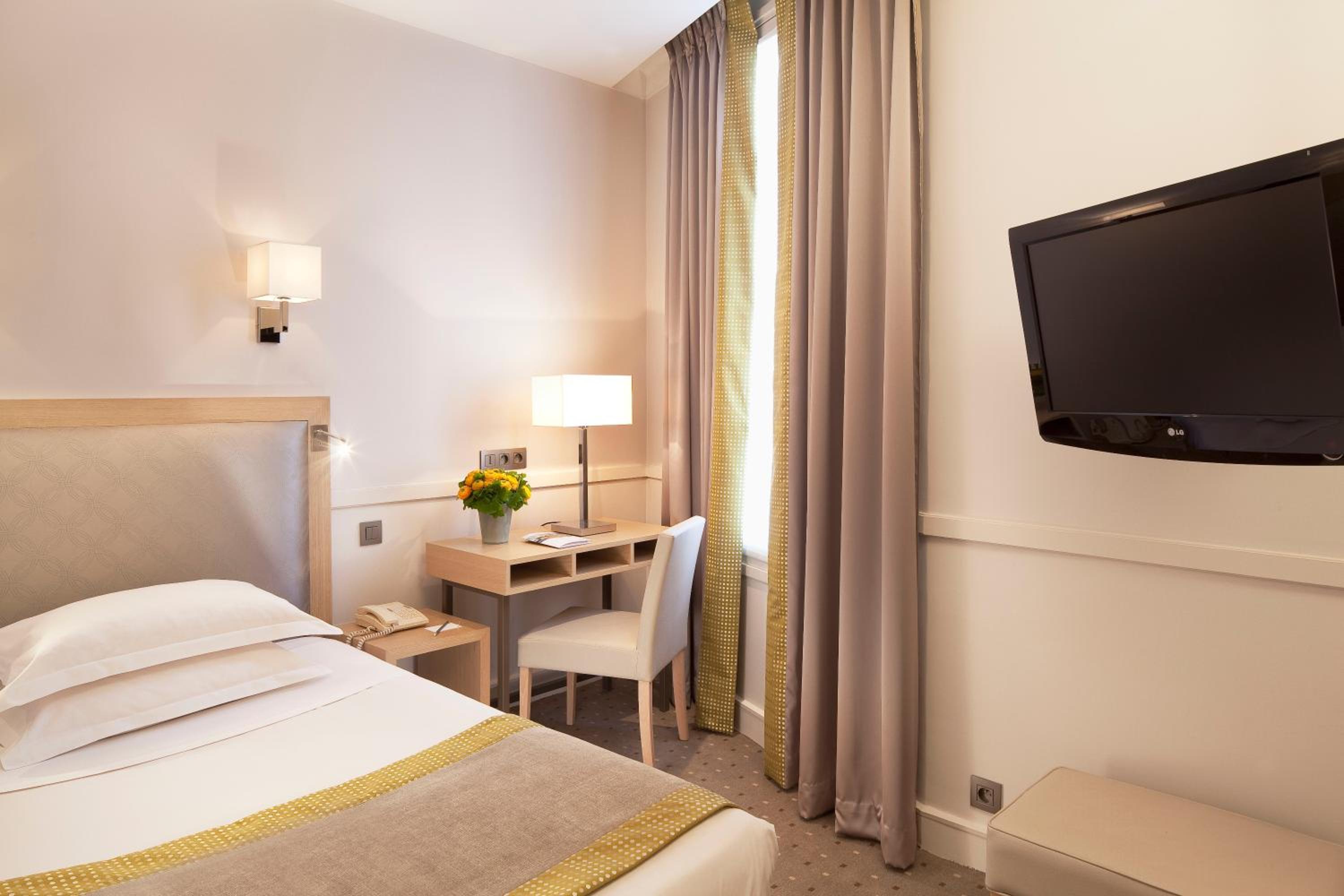 Classic Single Room