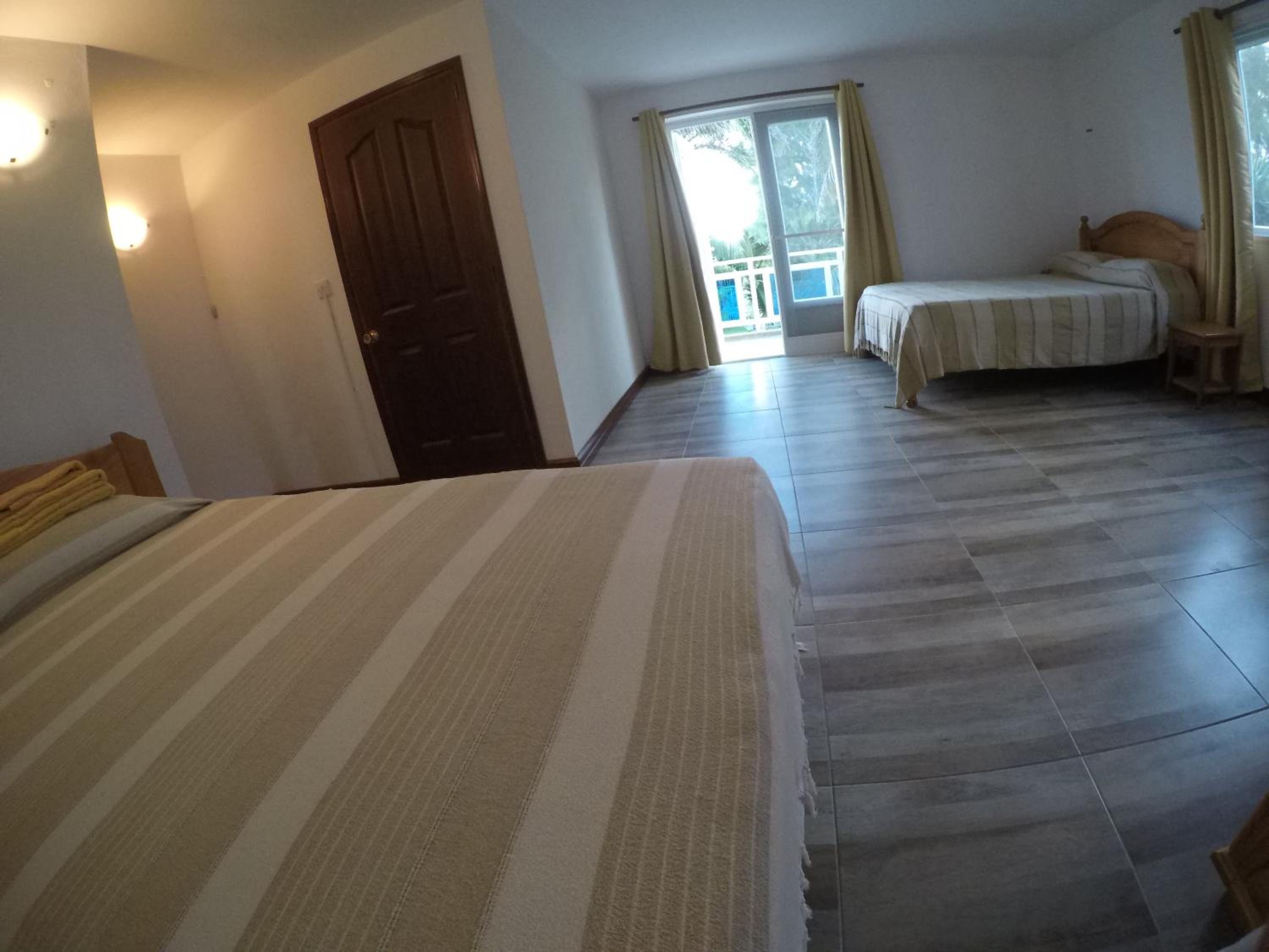 Standard Triple Room with Sea View