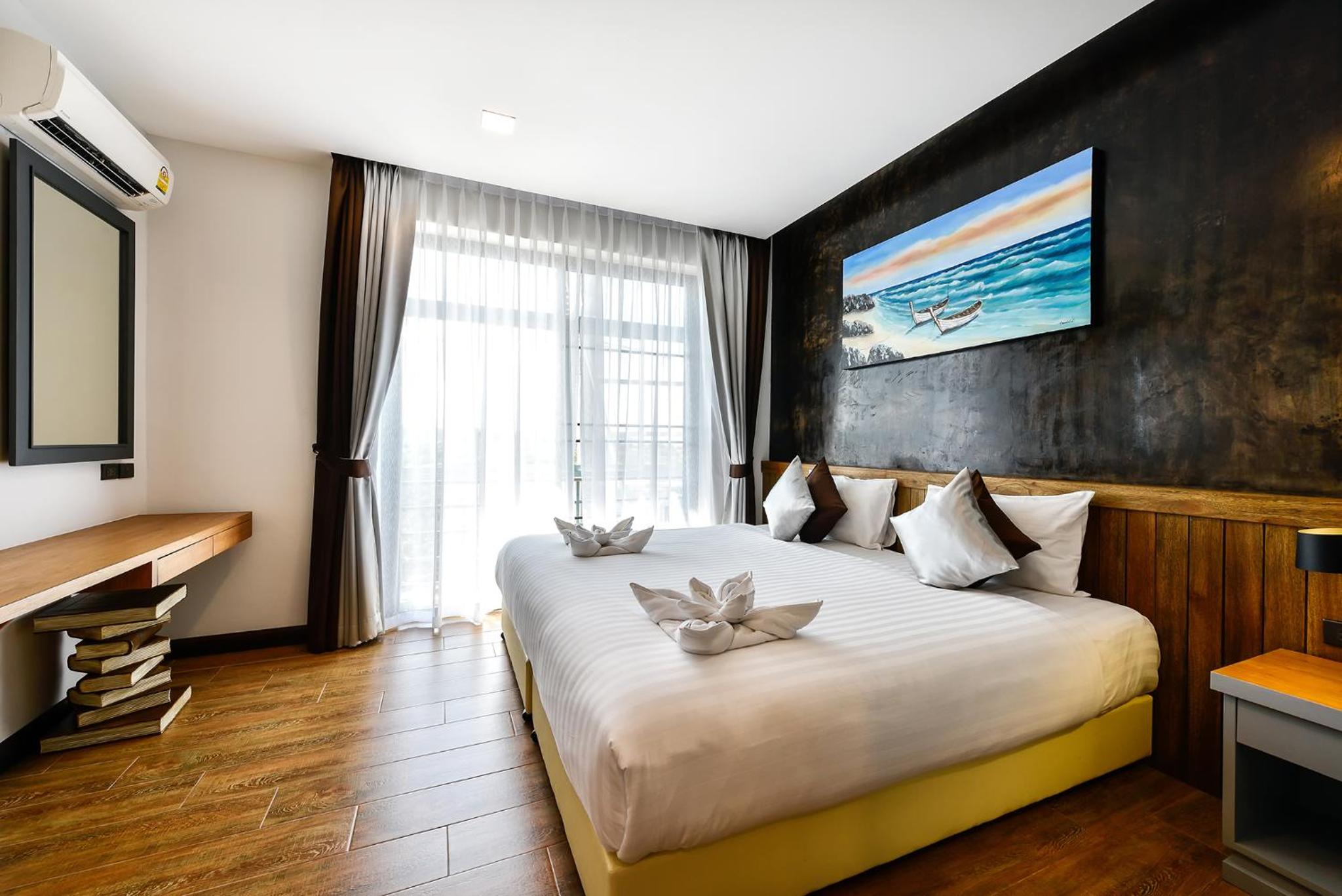 Large Double or Twin Room