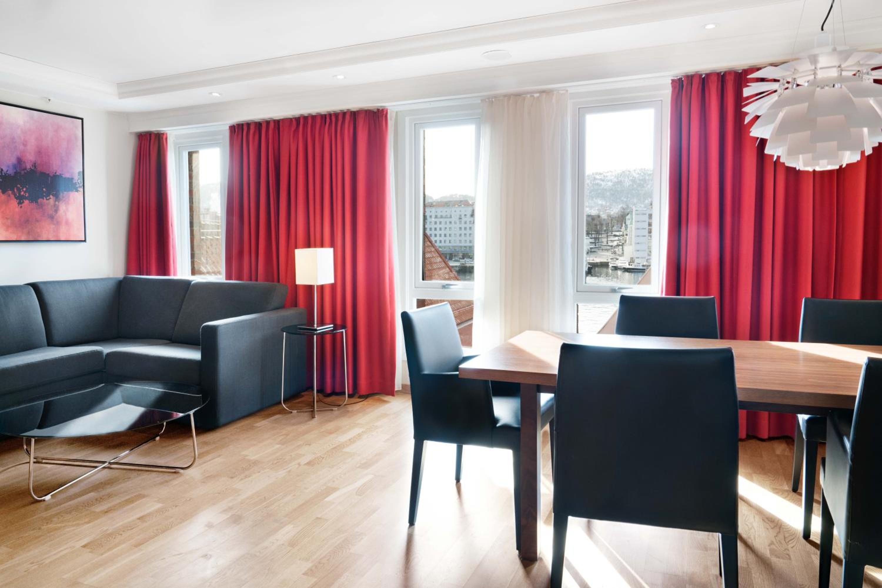 Suite - Photo 4