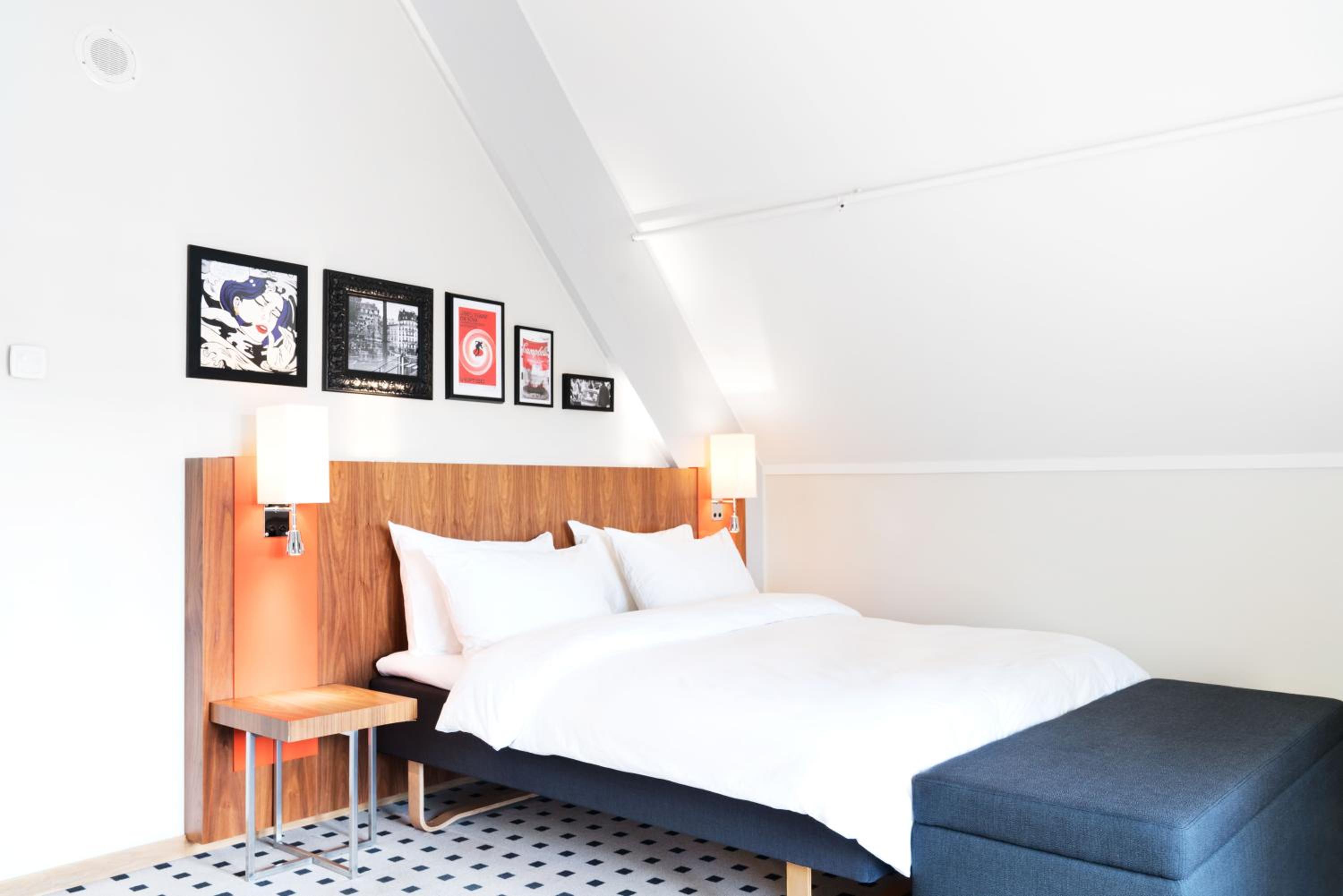 Suite - Photo 3