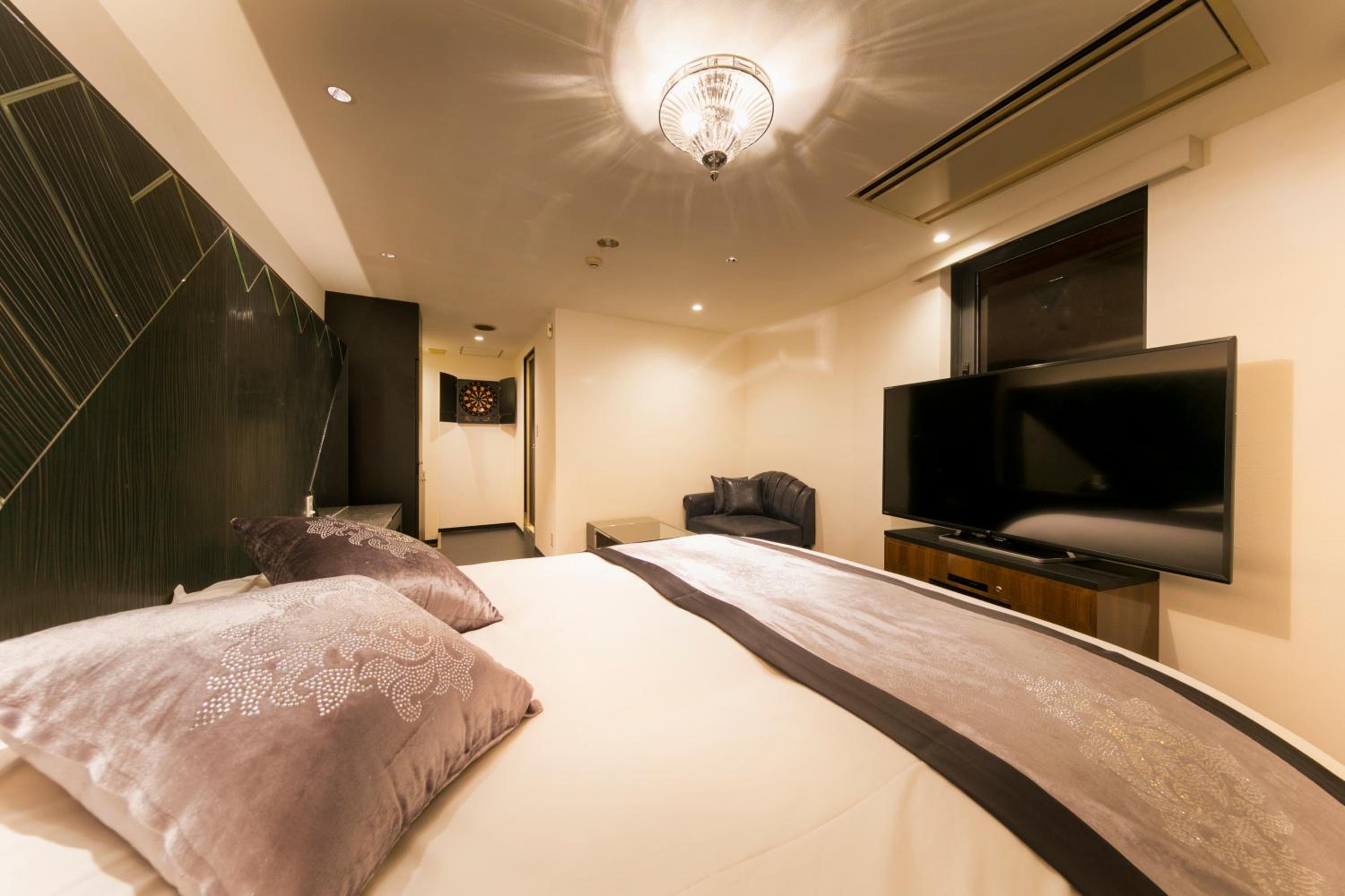Standard Double Room - Photo 7