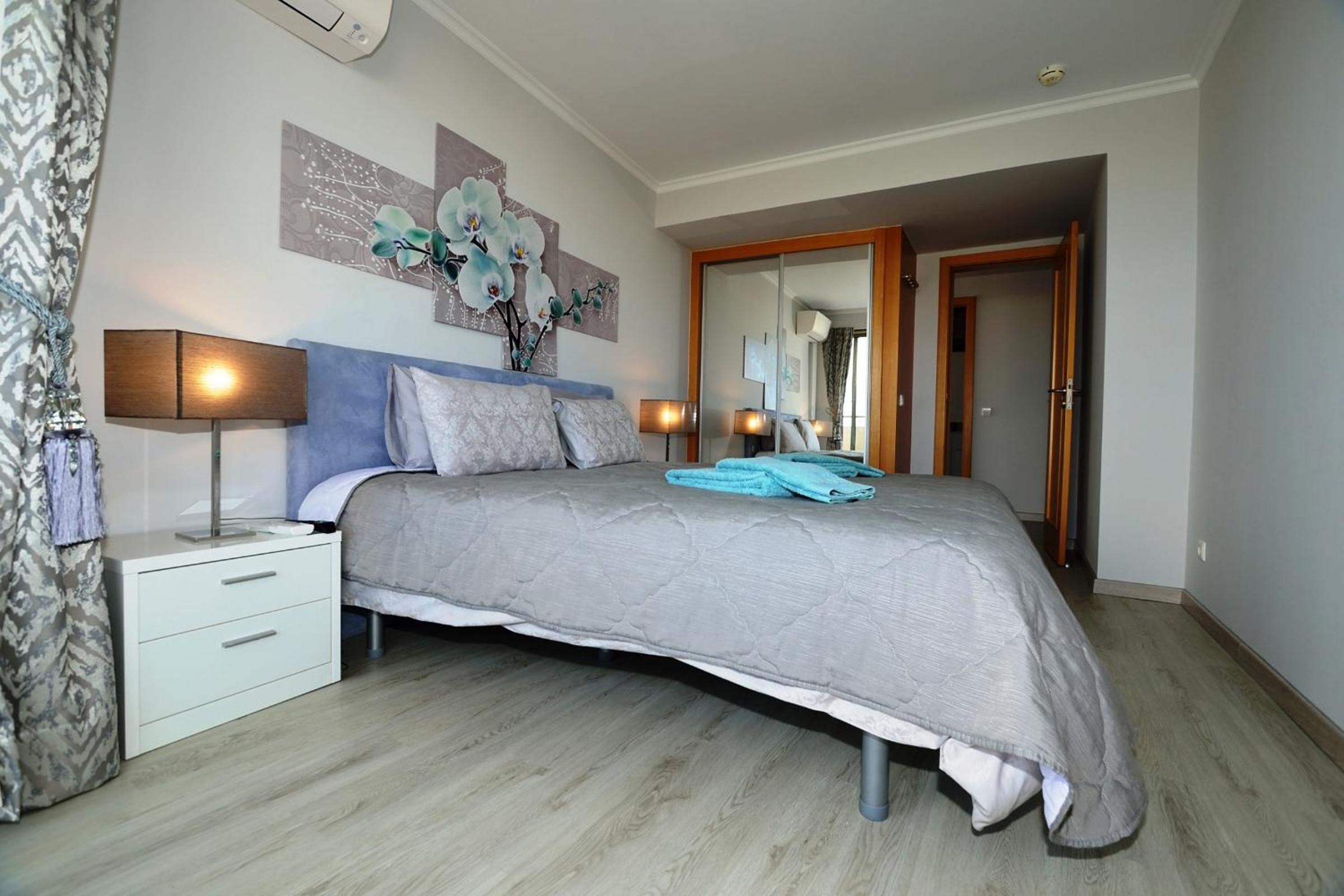 Superior Two-Bedroom Apartment with Terrace - Photo 9