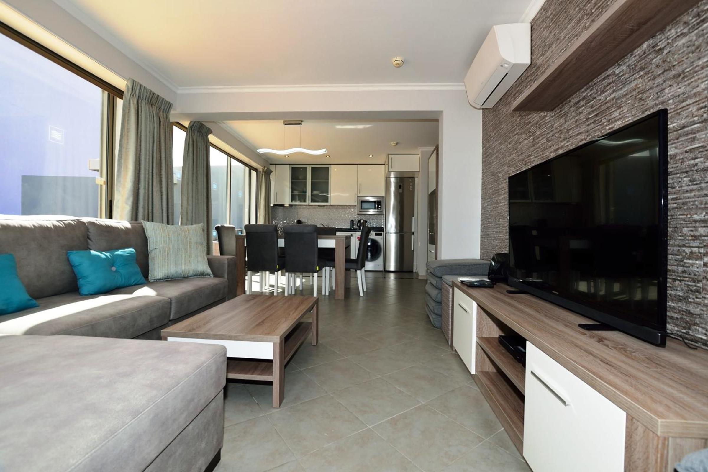 Superior Two-Bedroom Apartment with Terrace - Photo 1