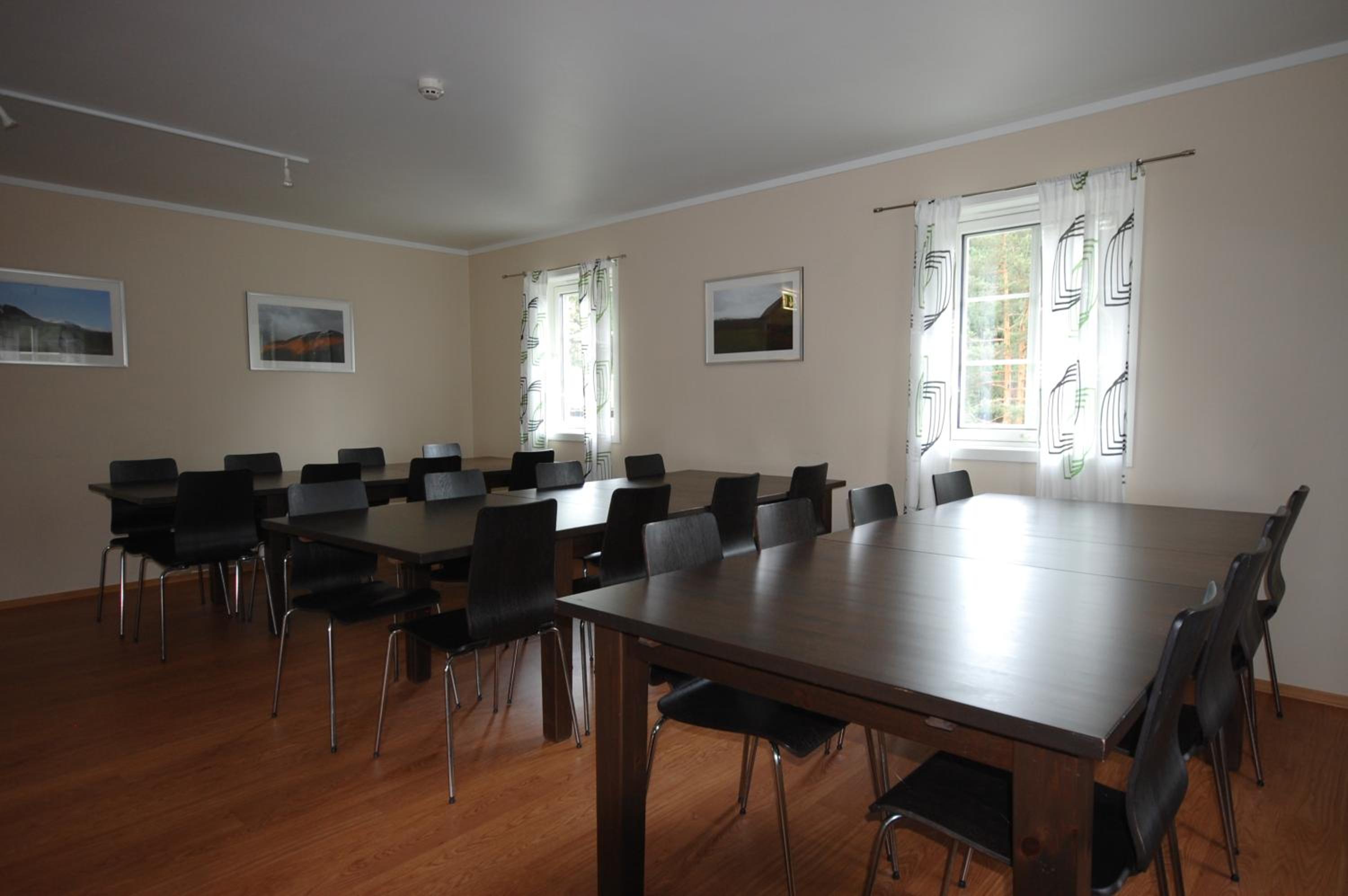 Family Room photo 3