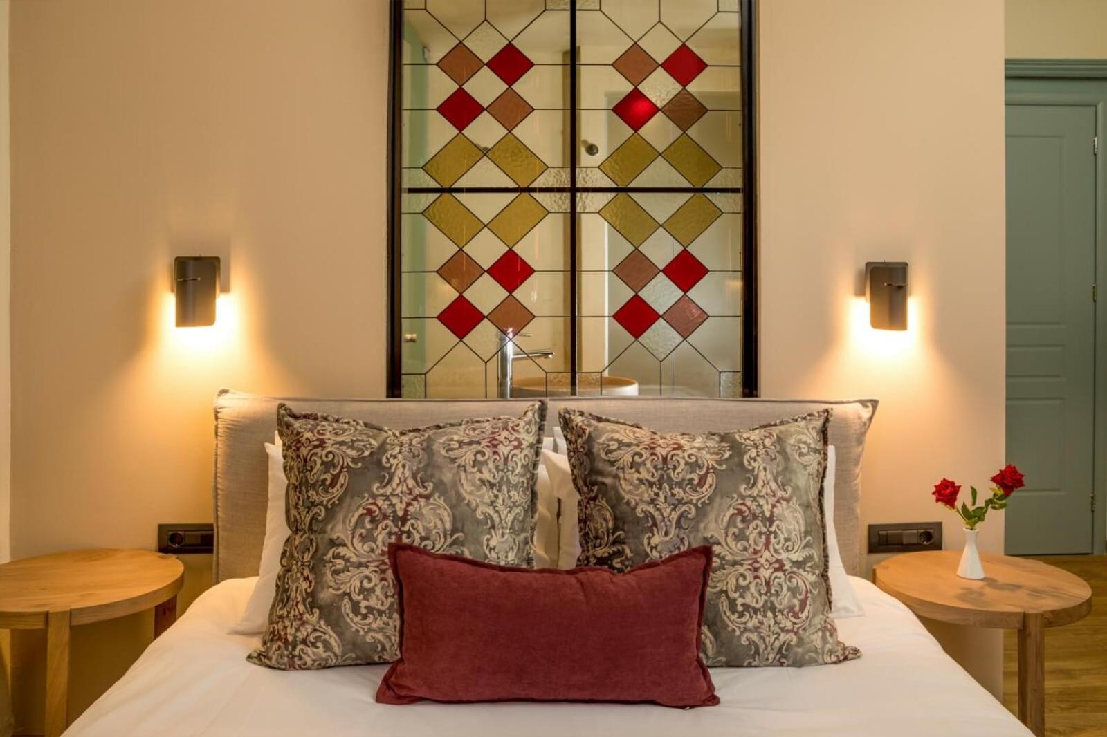 Budget Double Room - Photo 11