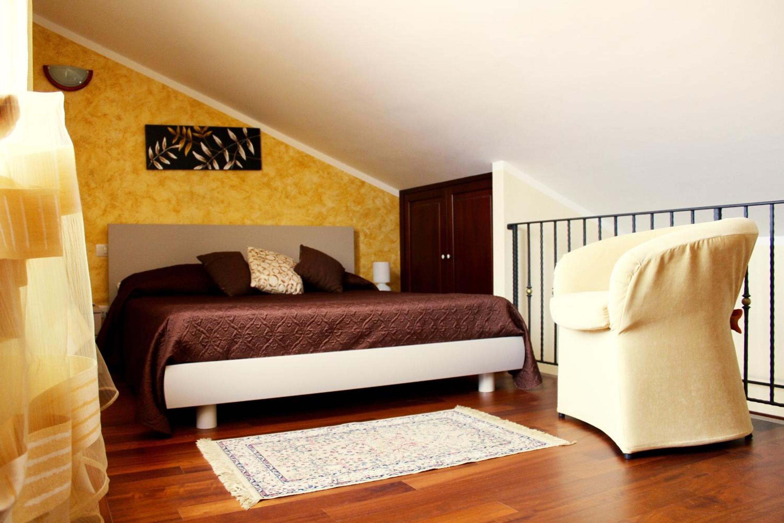 One-Bedroom House - Split Level