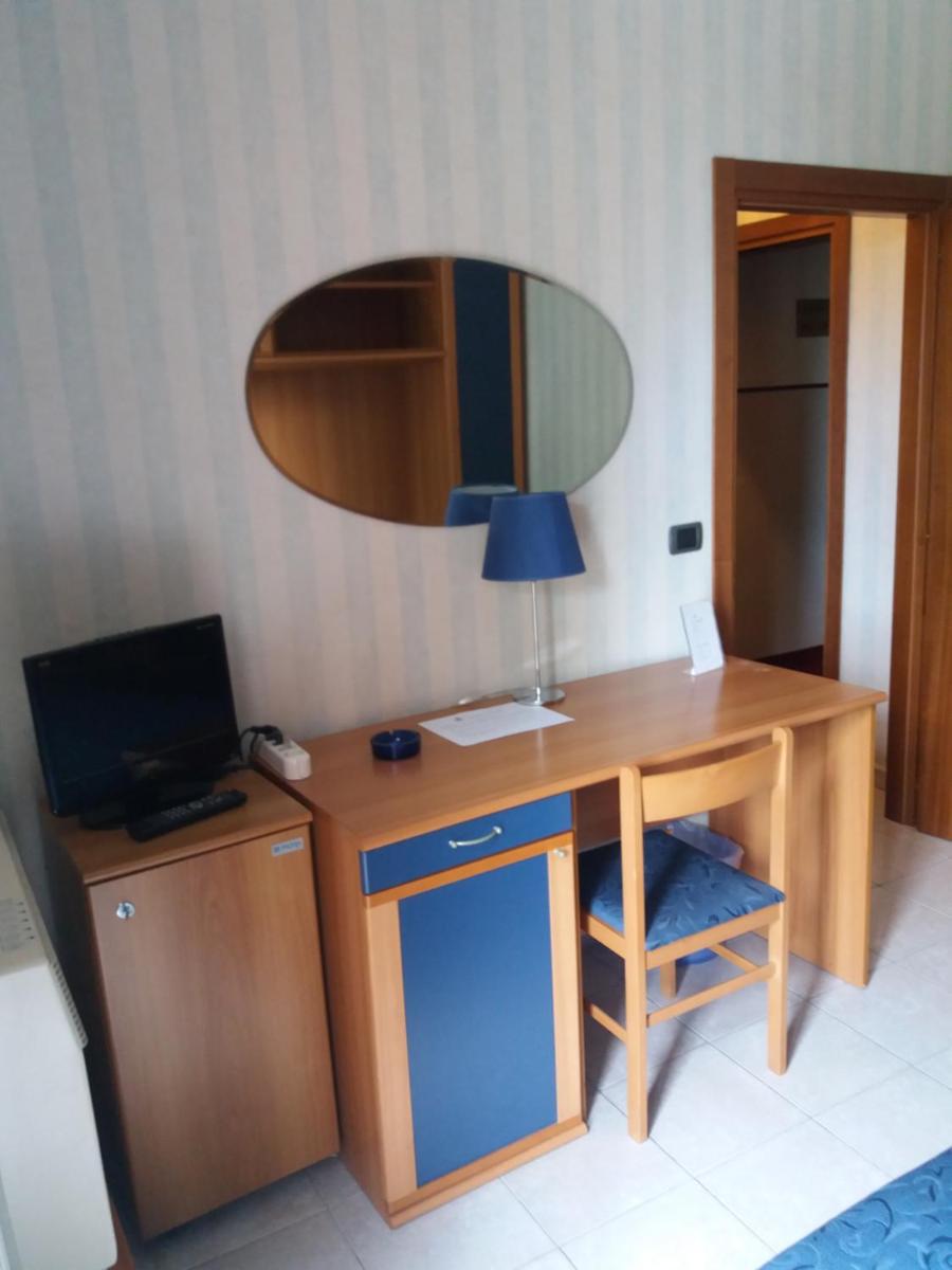Single Room photo 3