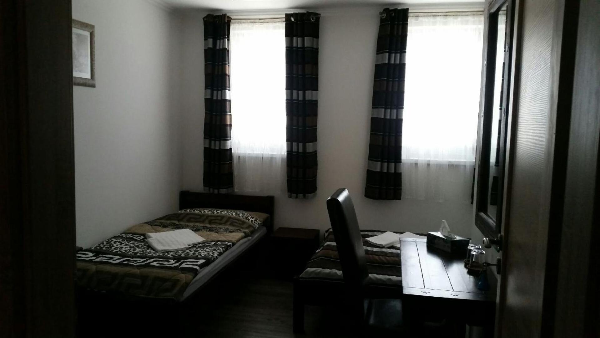 Triple Room with Private Bathroom photo 1