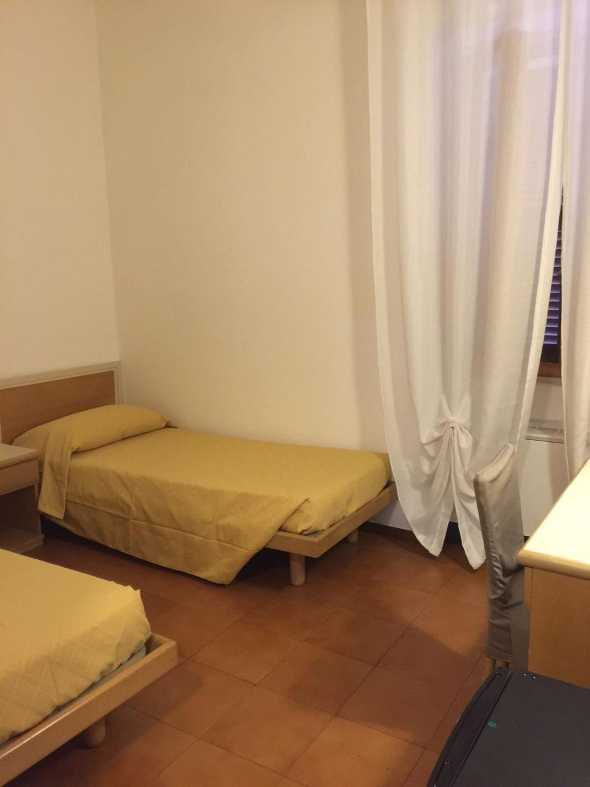 Twin Room - Photo 1