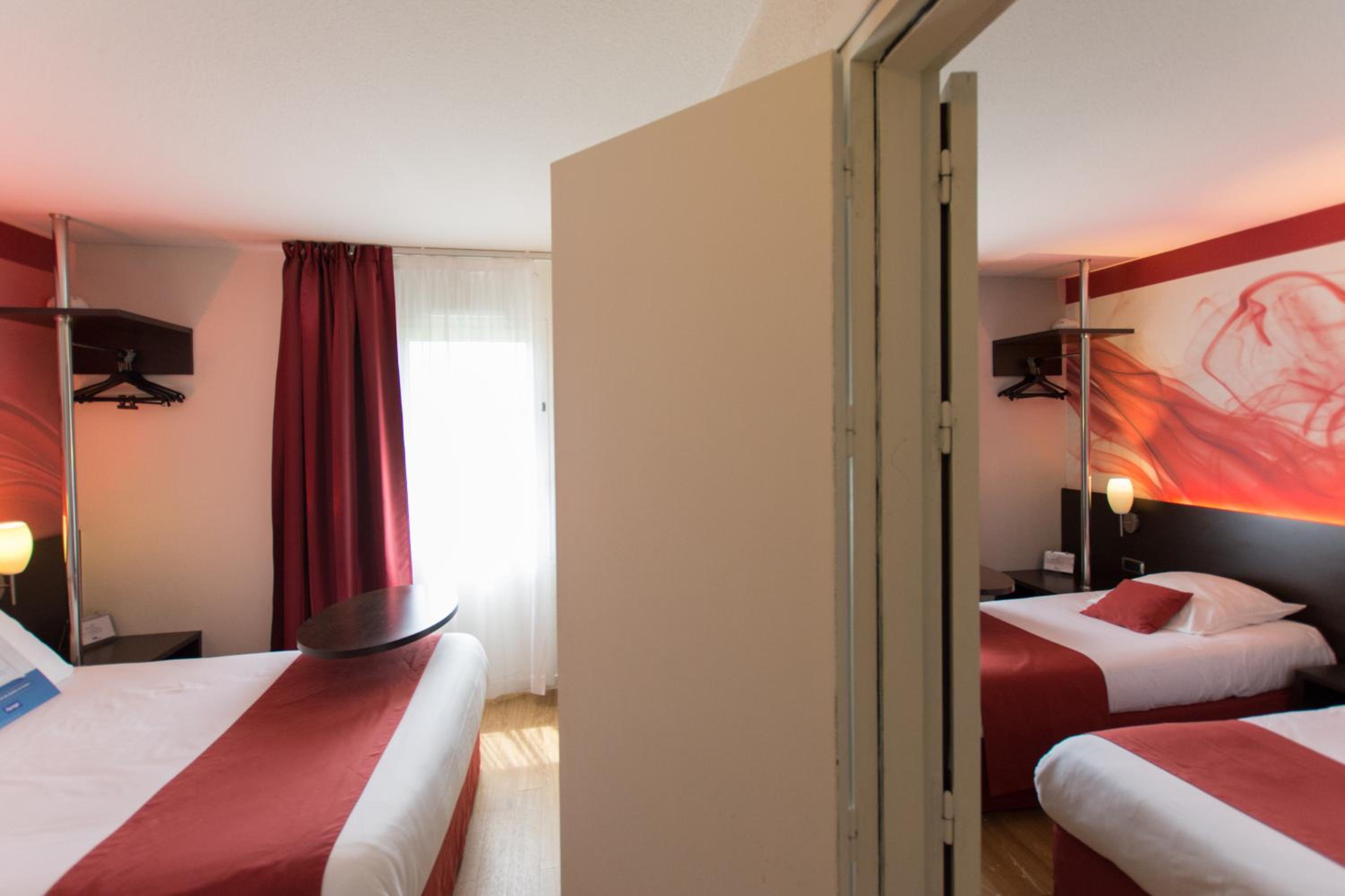Double Room - Photo 17