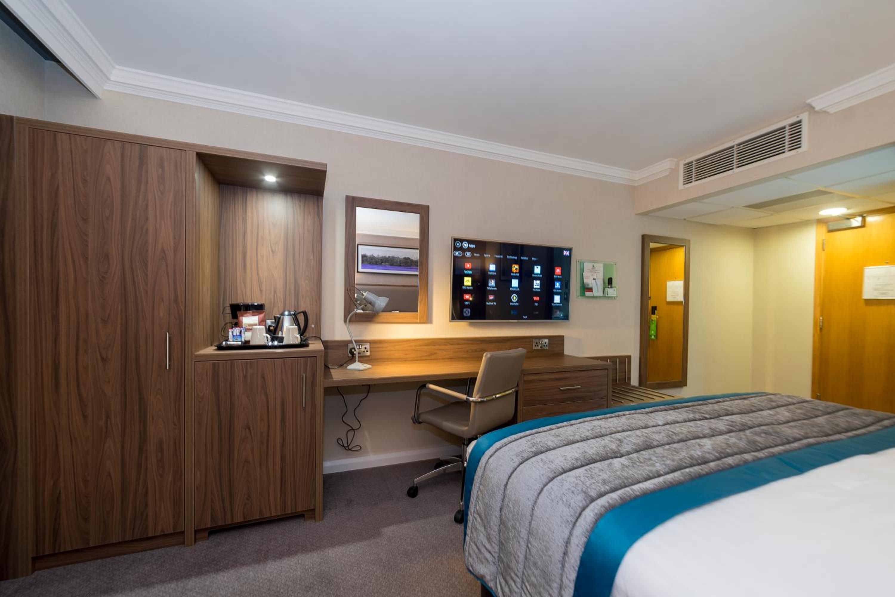 Premium Super King Room - Photo 3