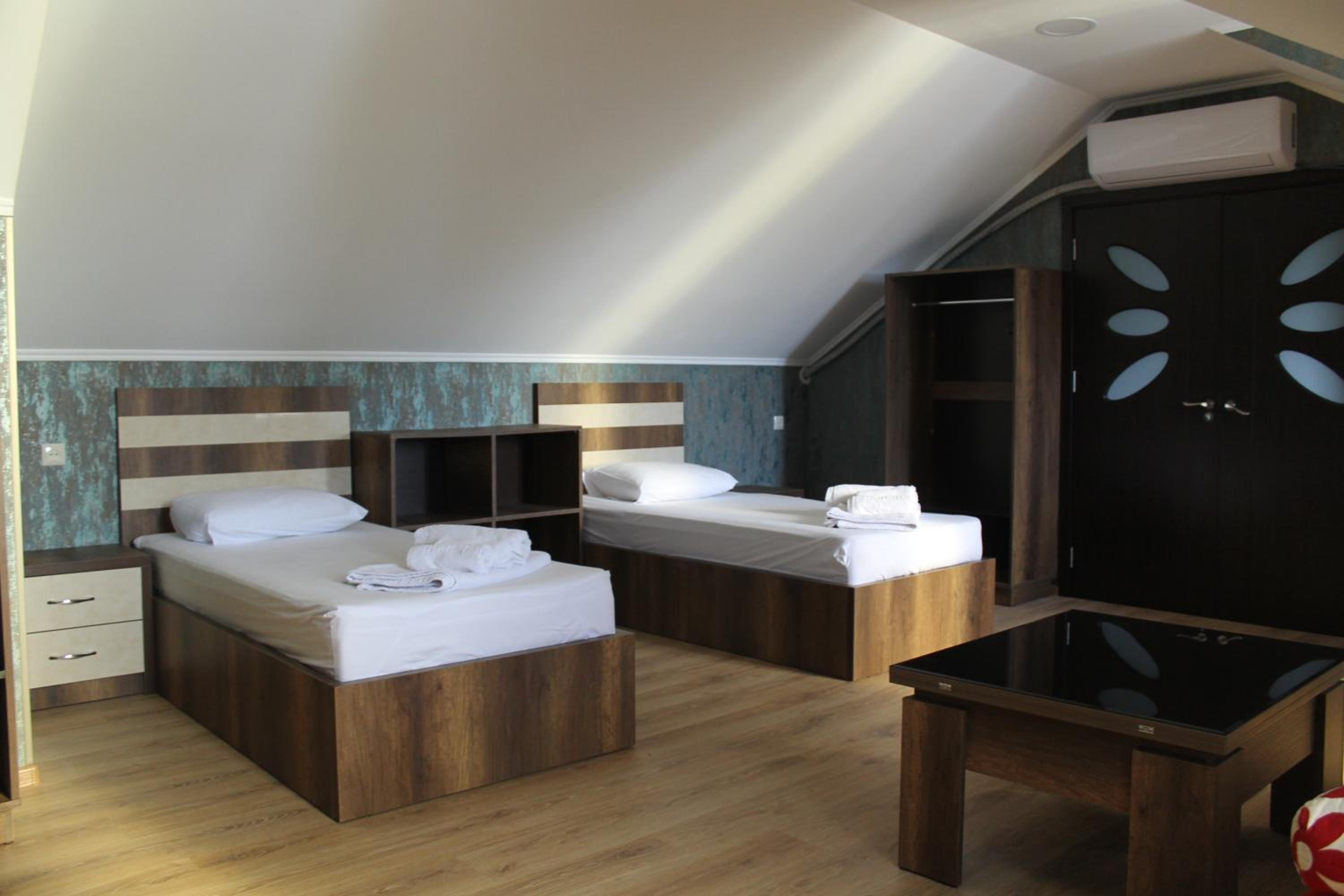 Quadruple Room with Bath