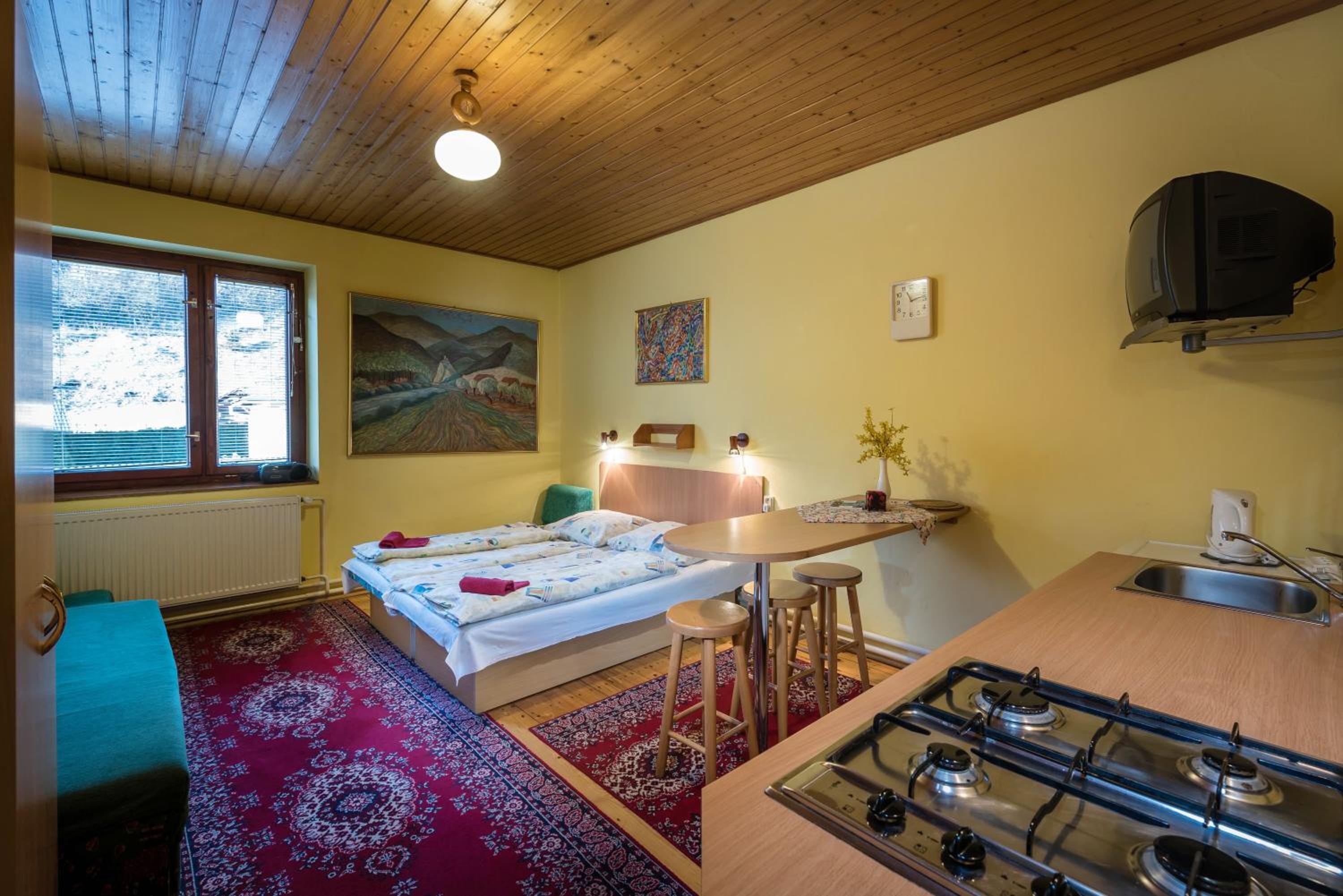 Triple Room with Private External Bathroom photo 1