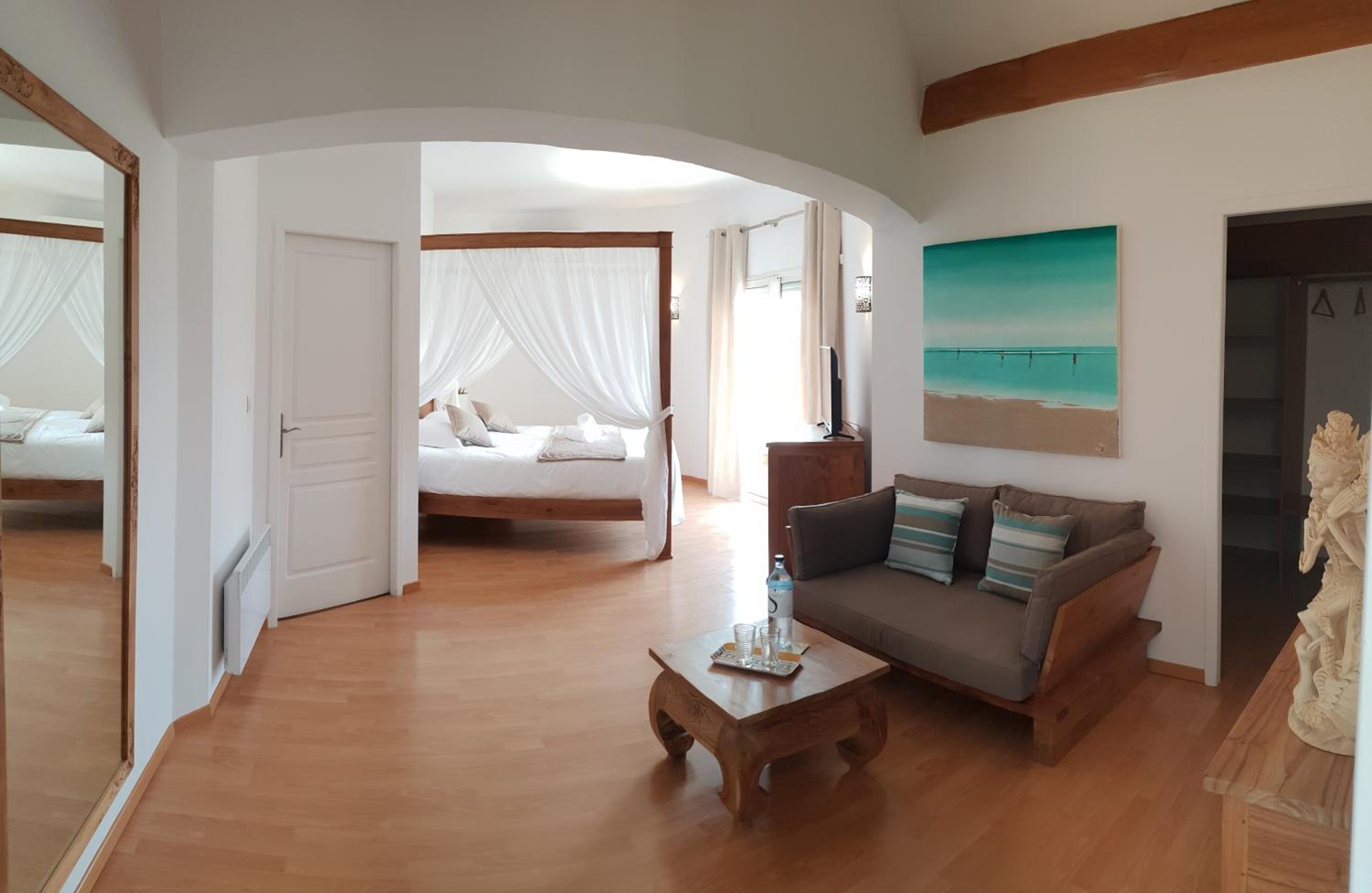 One-Bedroom Villa photo 1