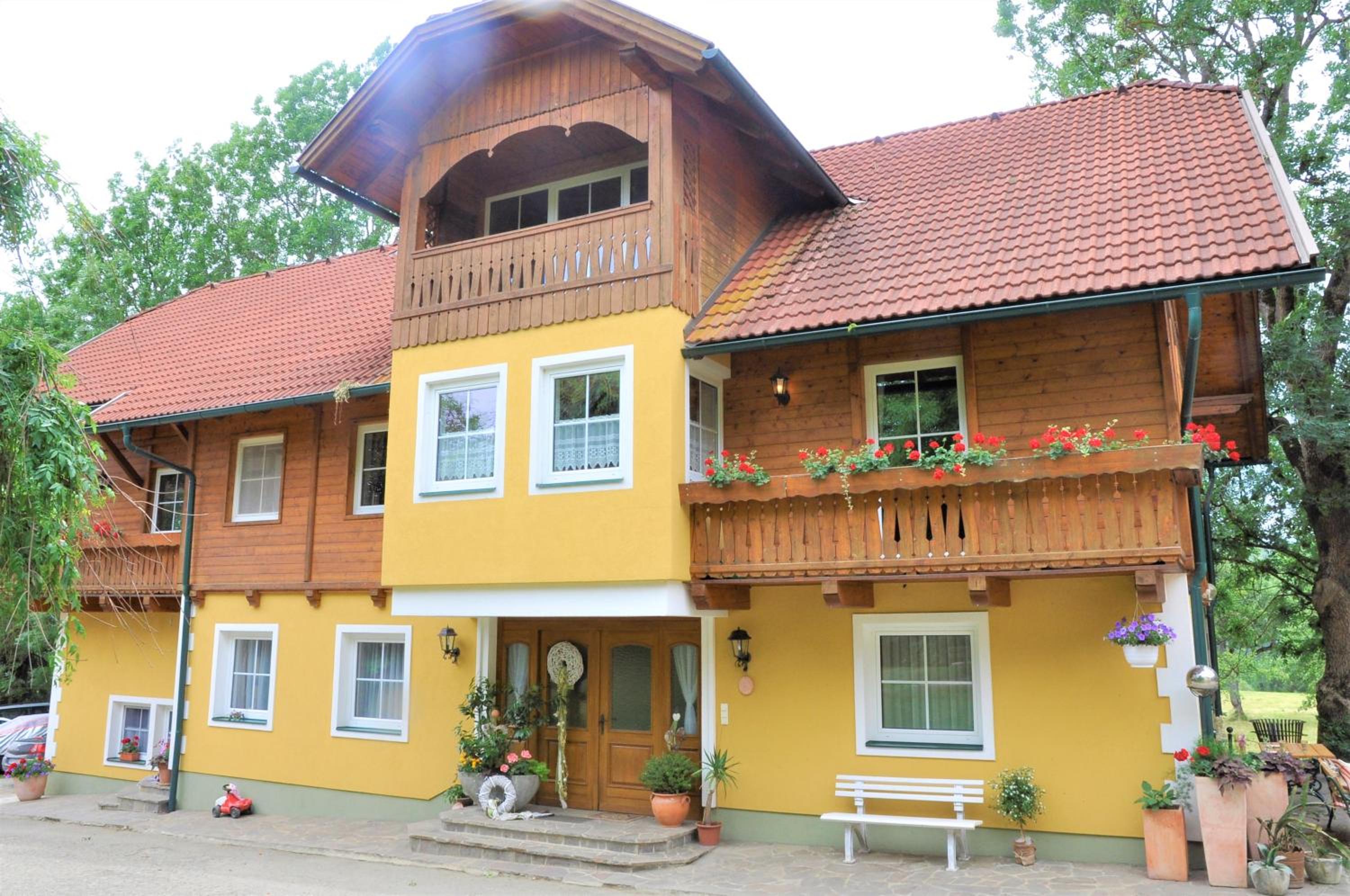Apartment With Balcony photo 2