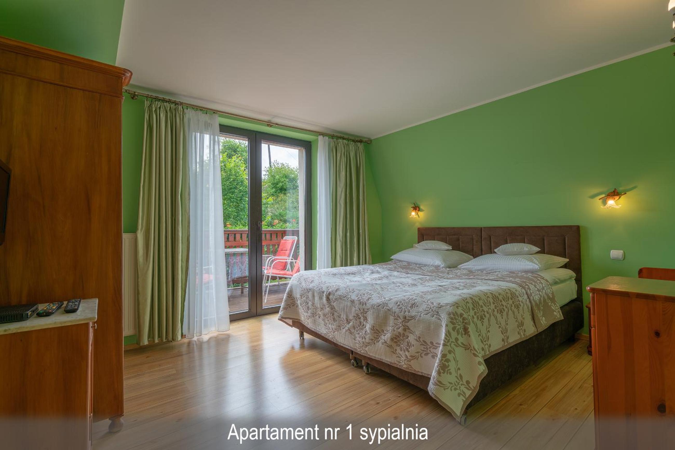 Apartment with Mountain View photo 1