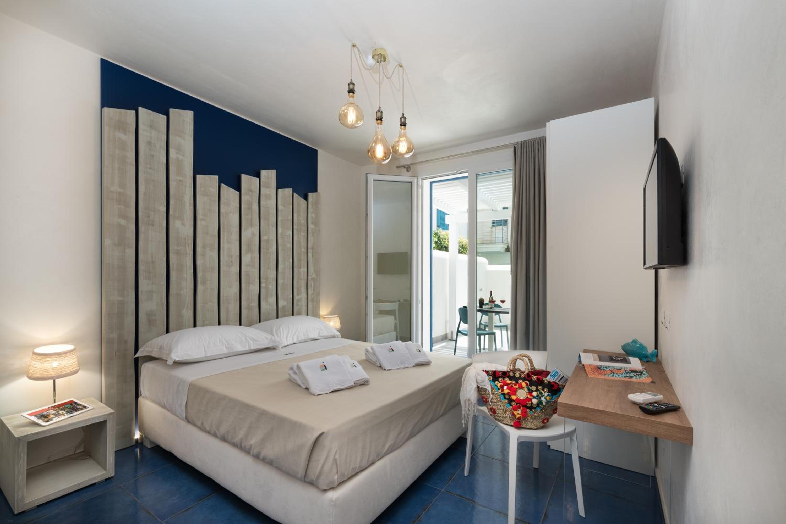 Deluxe Double Room - Photo 3