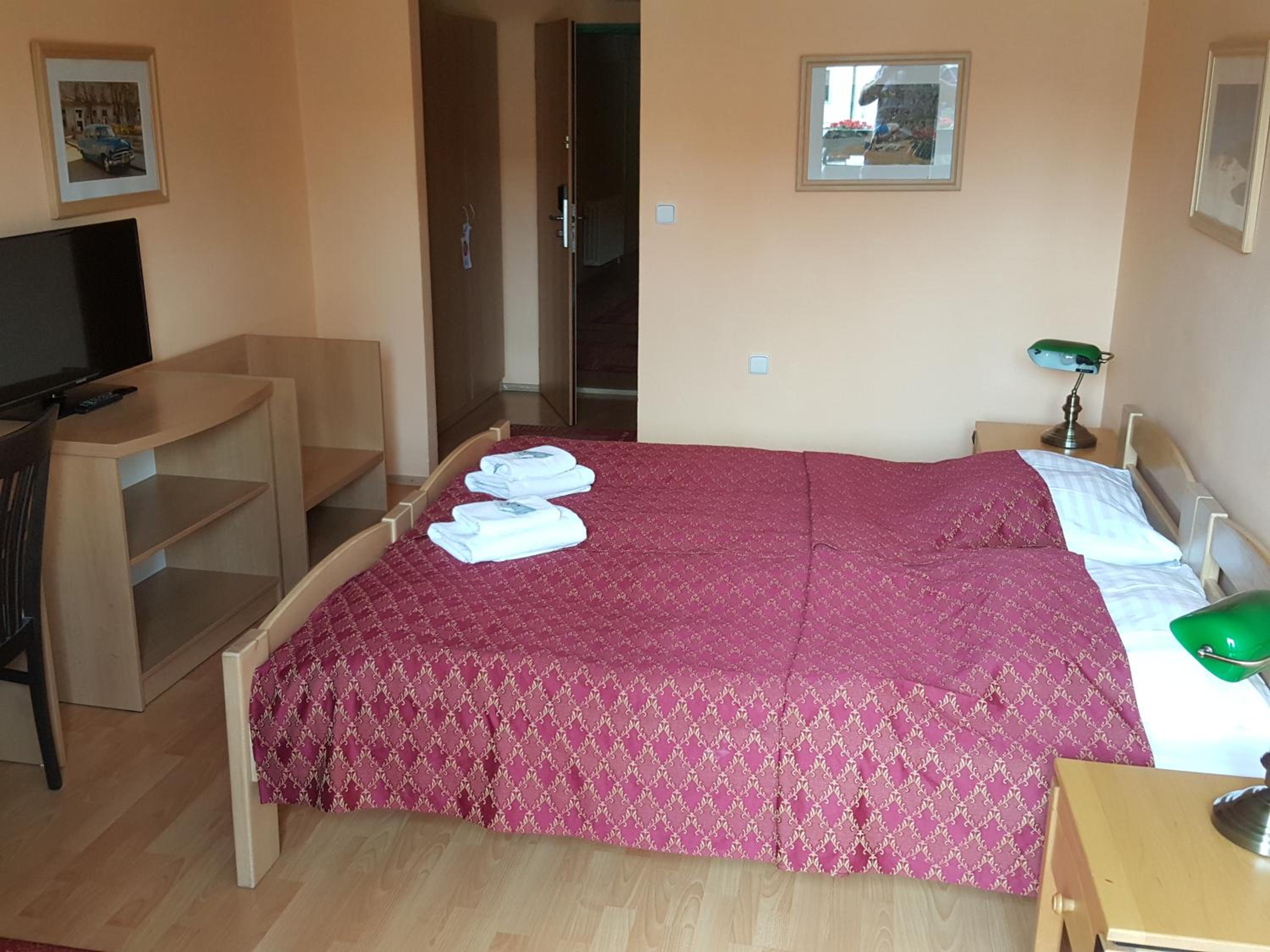 Standard Double Room photo 3