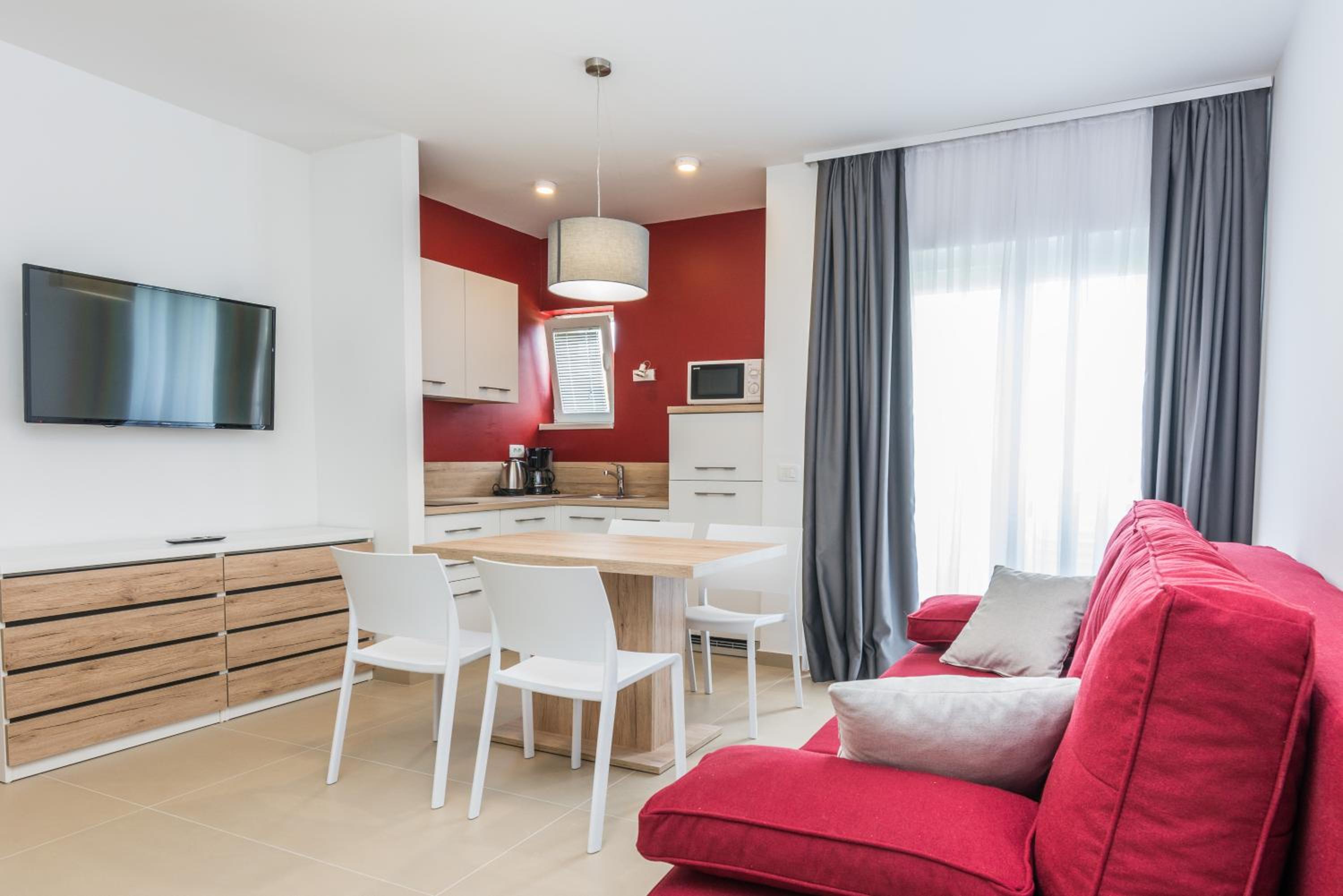 Apartment with Garden View