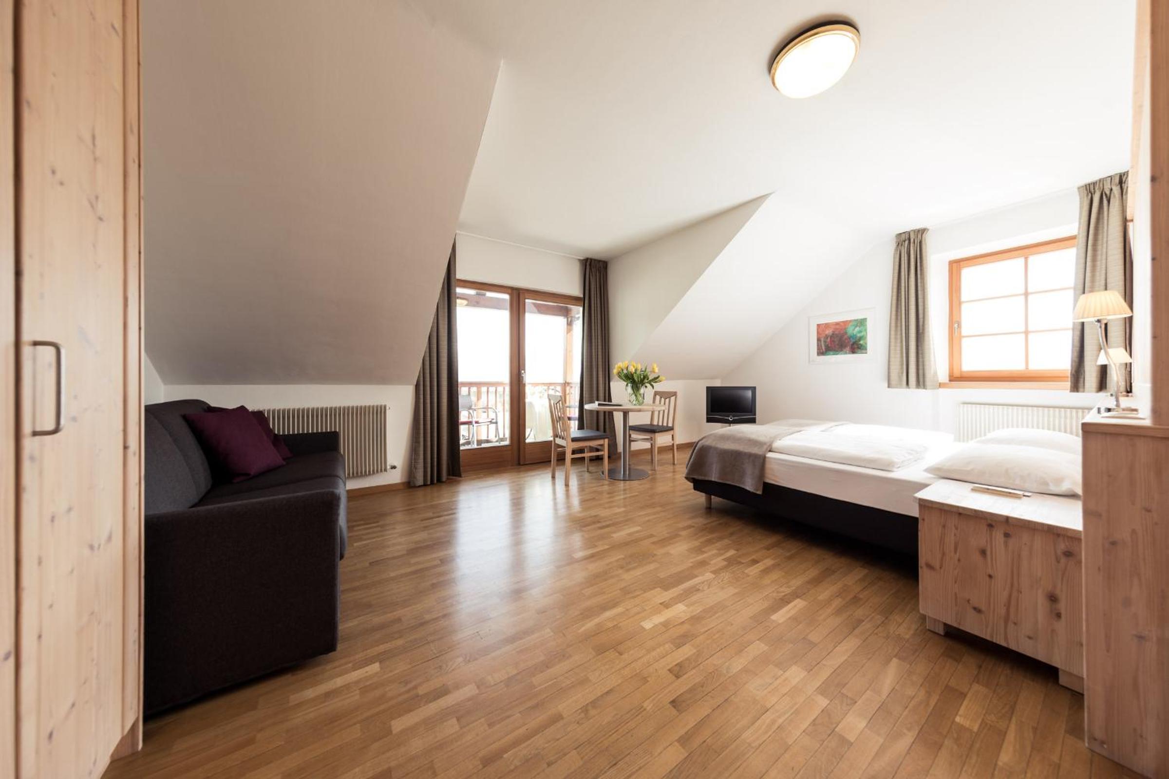 Double or Twin Room with Balcony