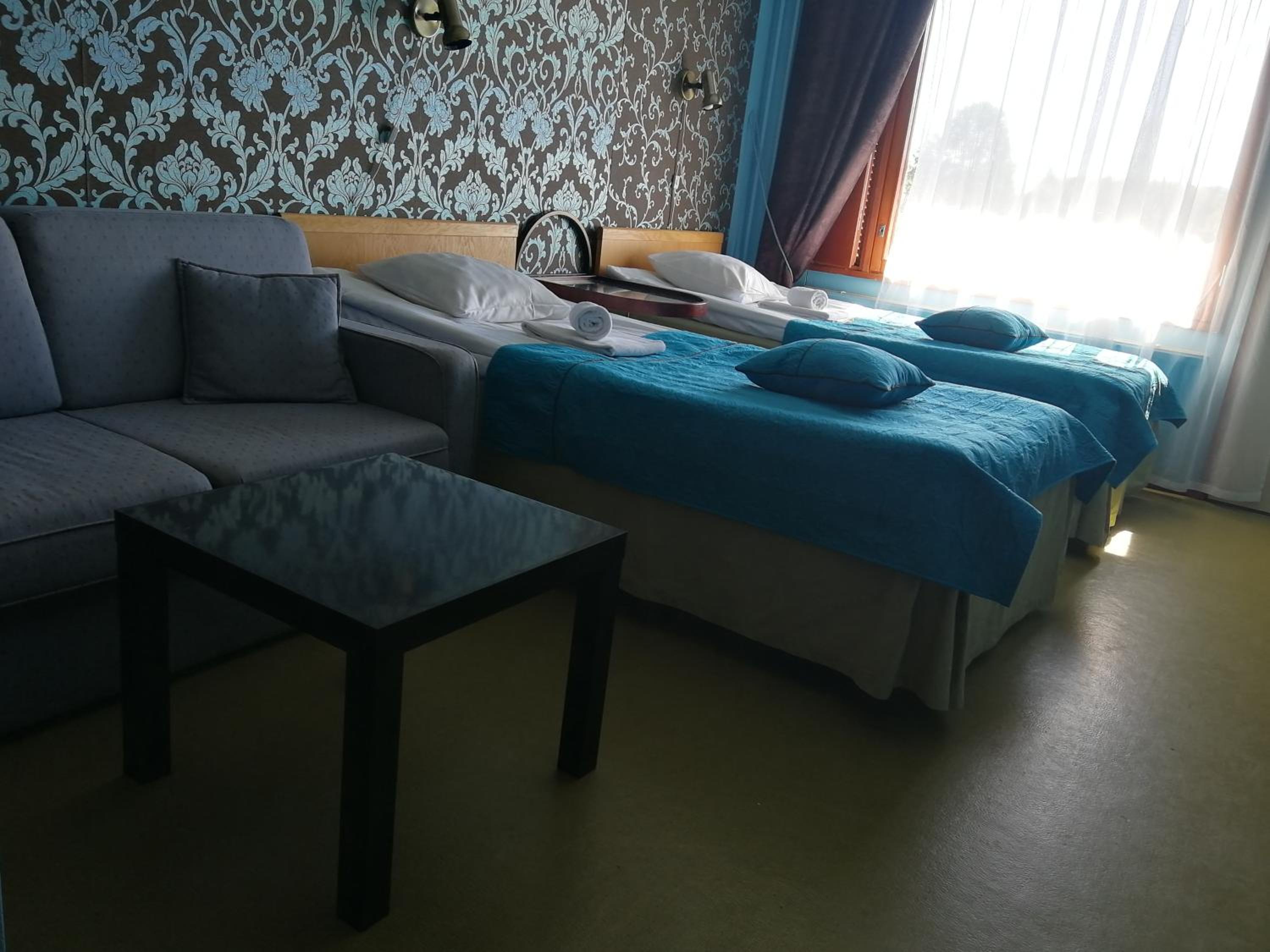 Standard Twin Room - Photo 6
