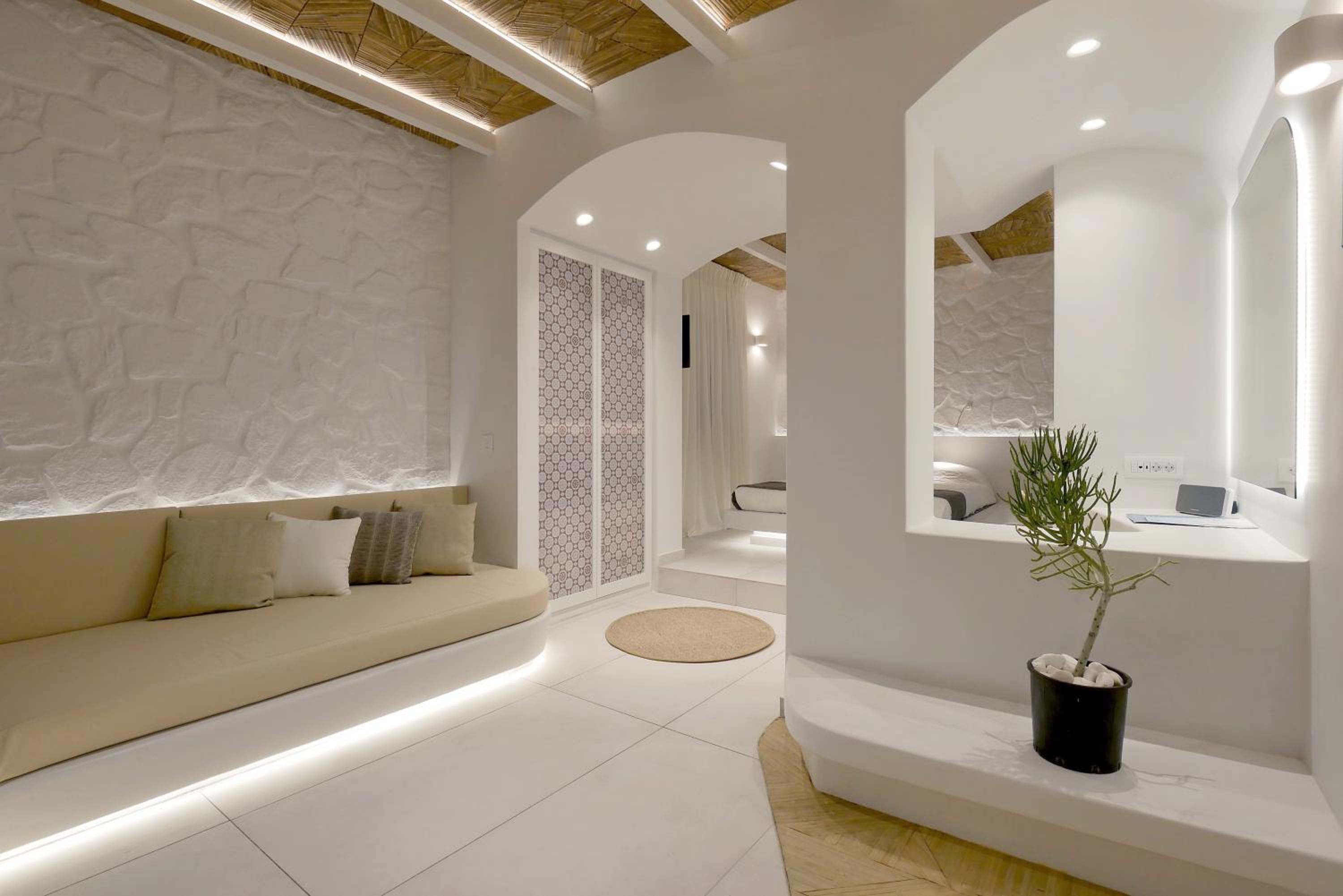 Superior Room / Sea View - Photo 11