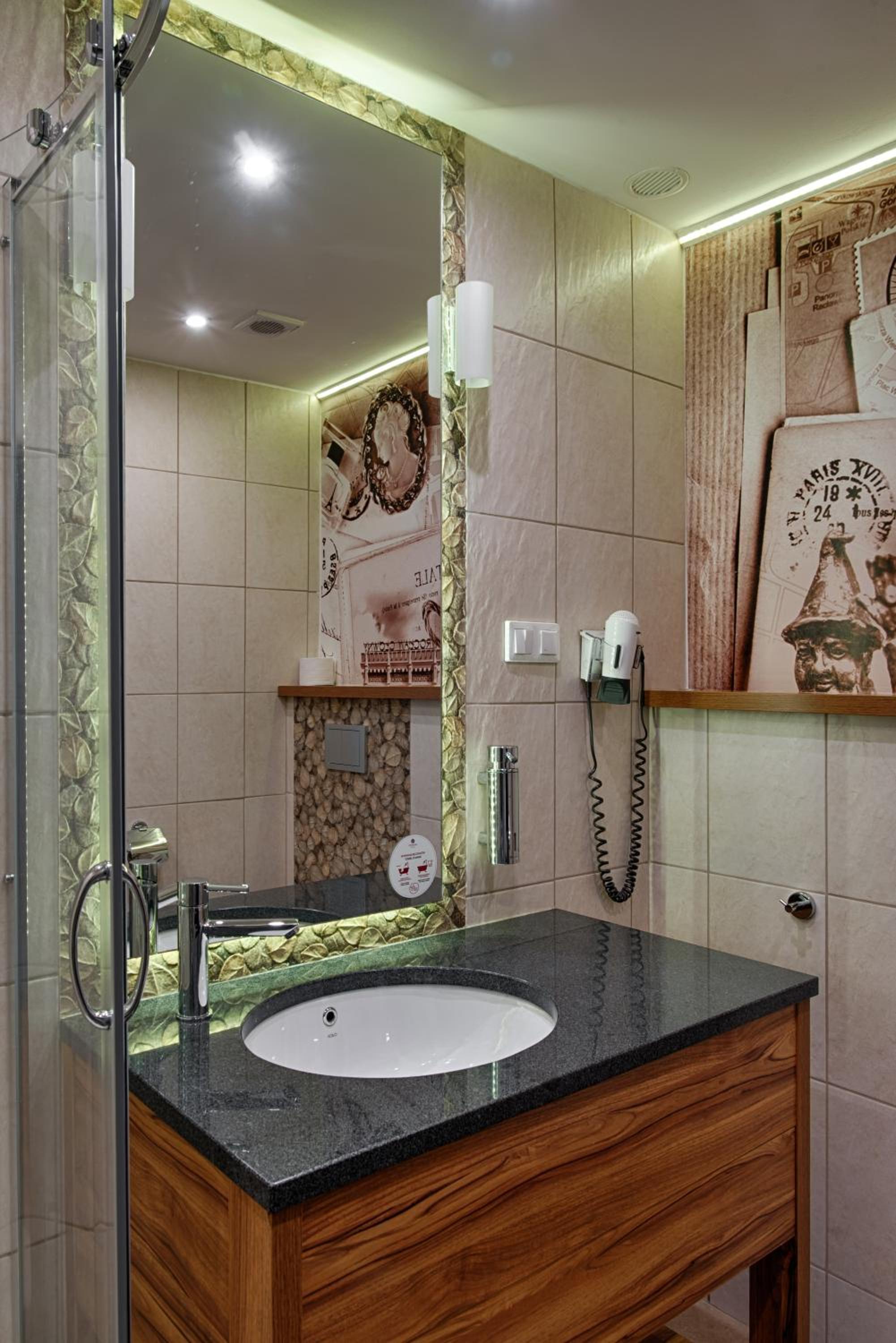 Single Room photo 3