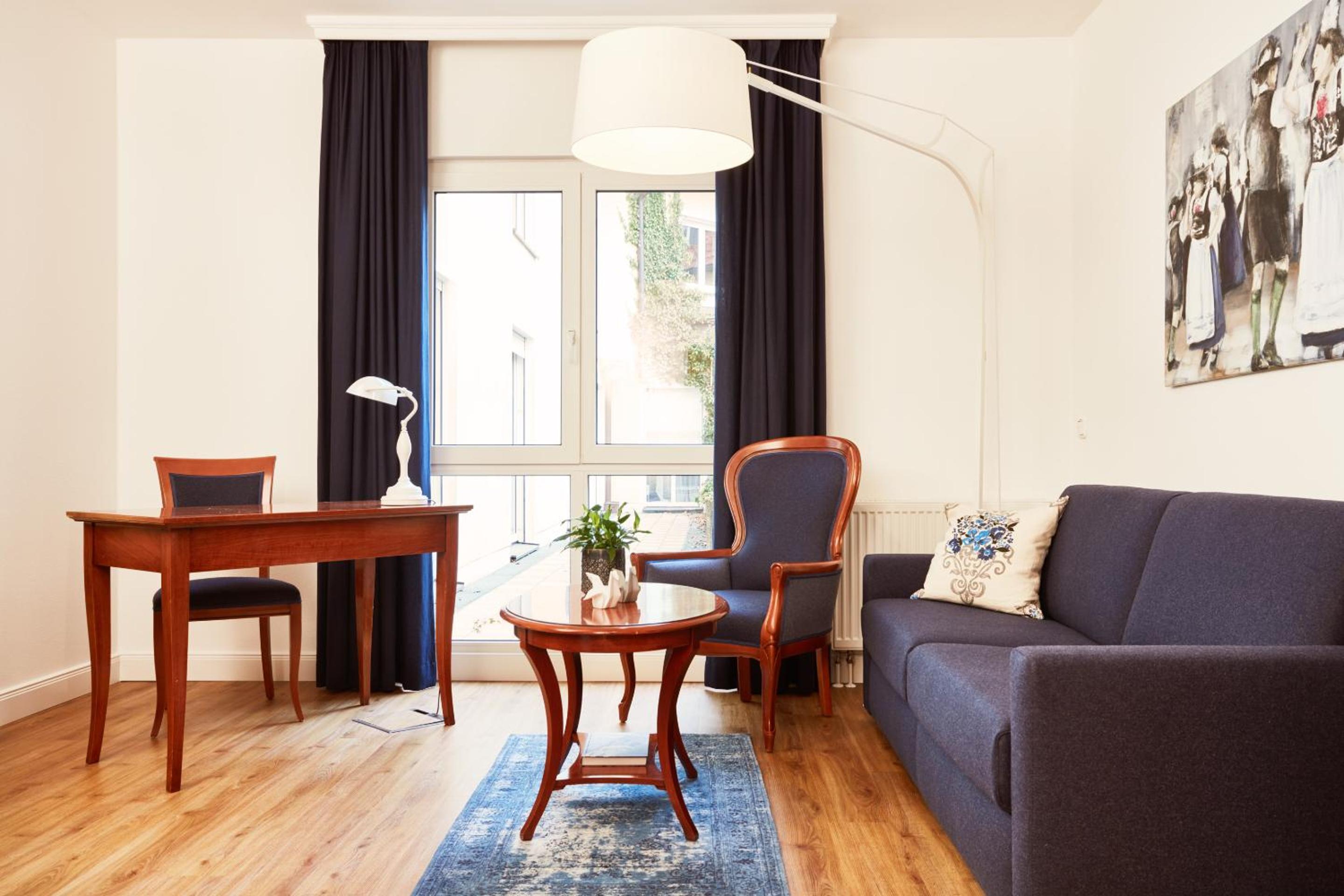 Family Room photo 1
