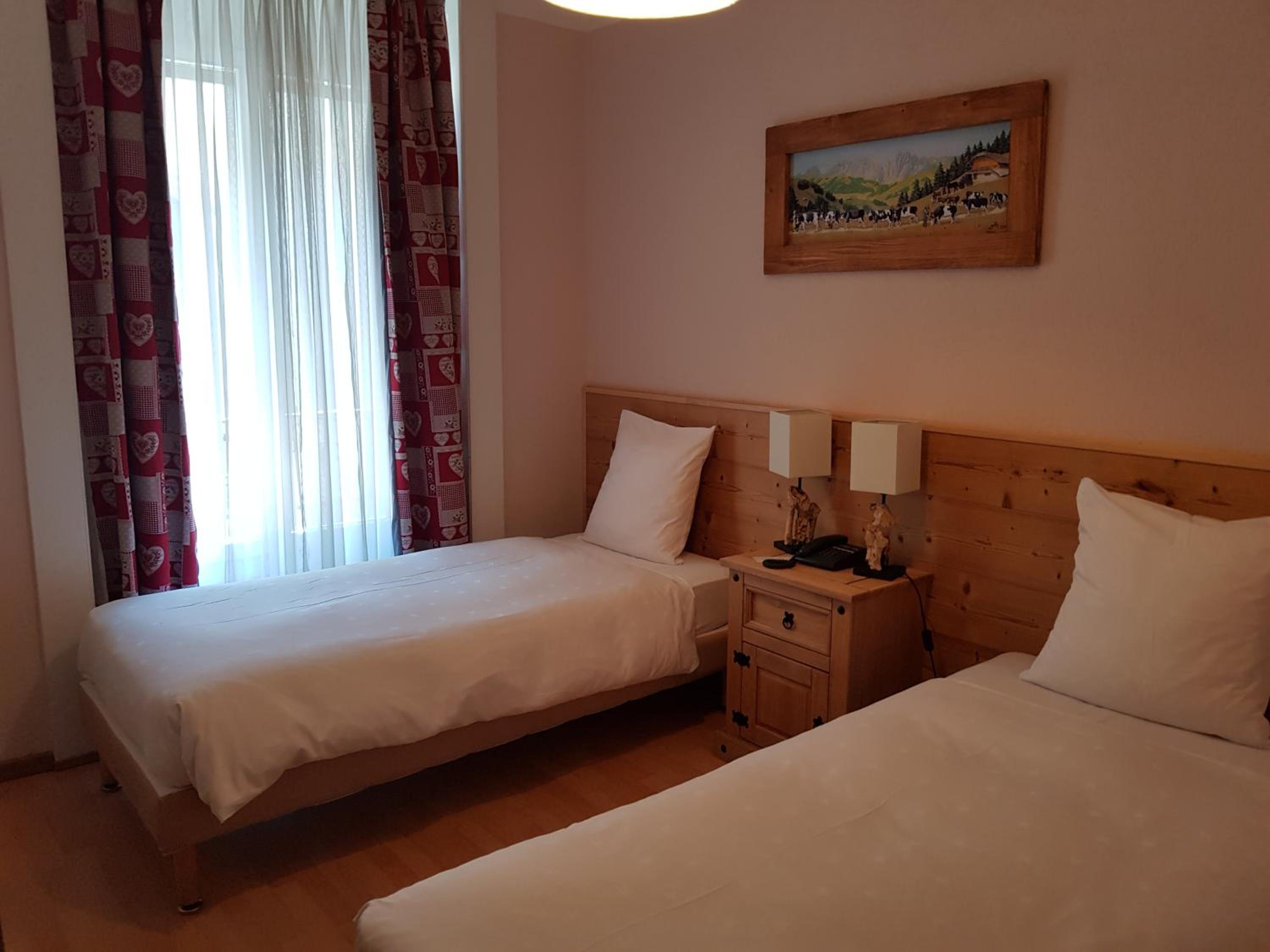 Twin Room - Photo 18