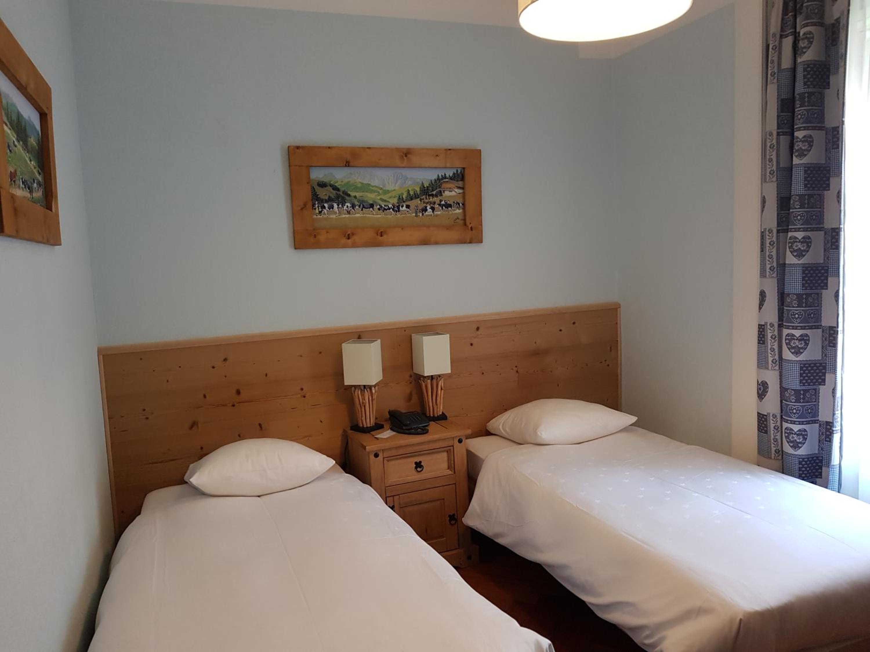Twin Room - Photo 10