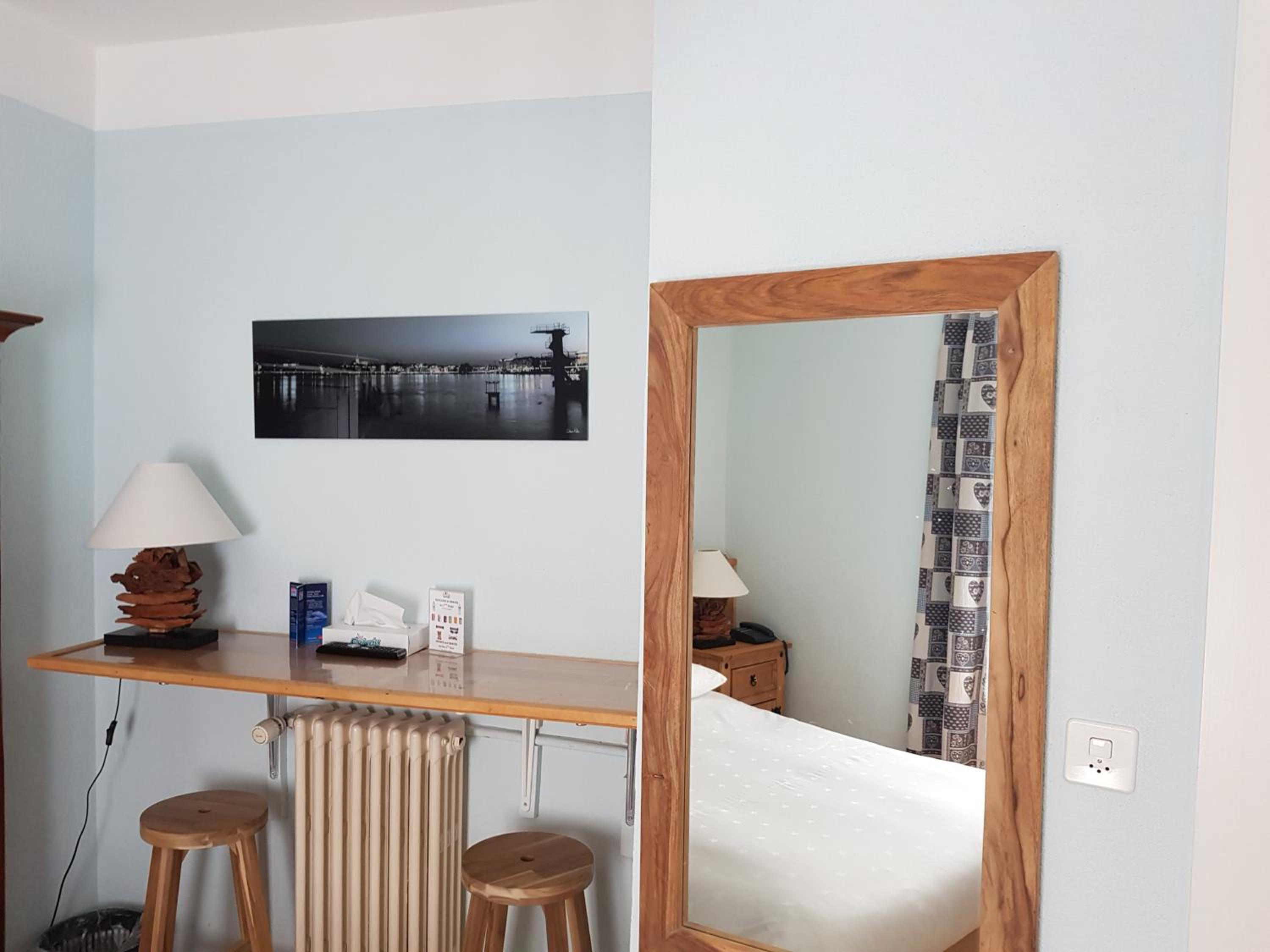 Double Room - Photo 10