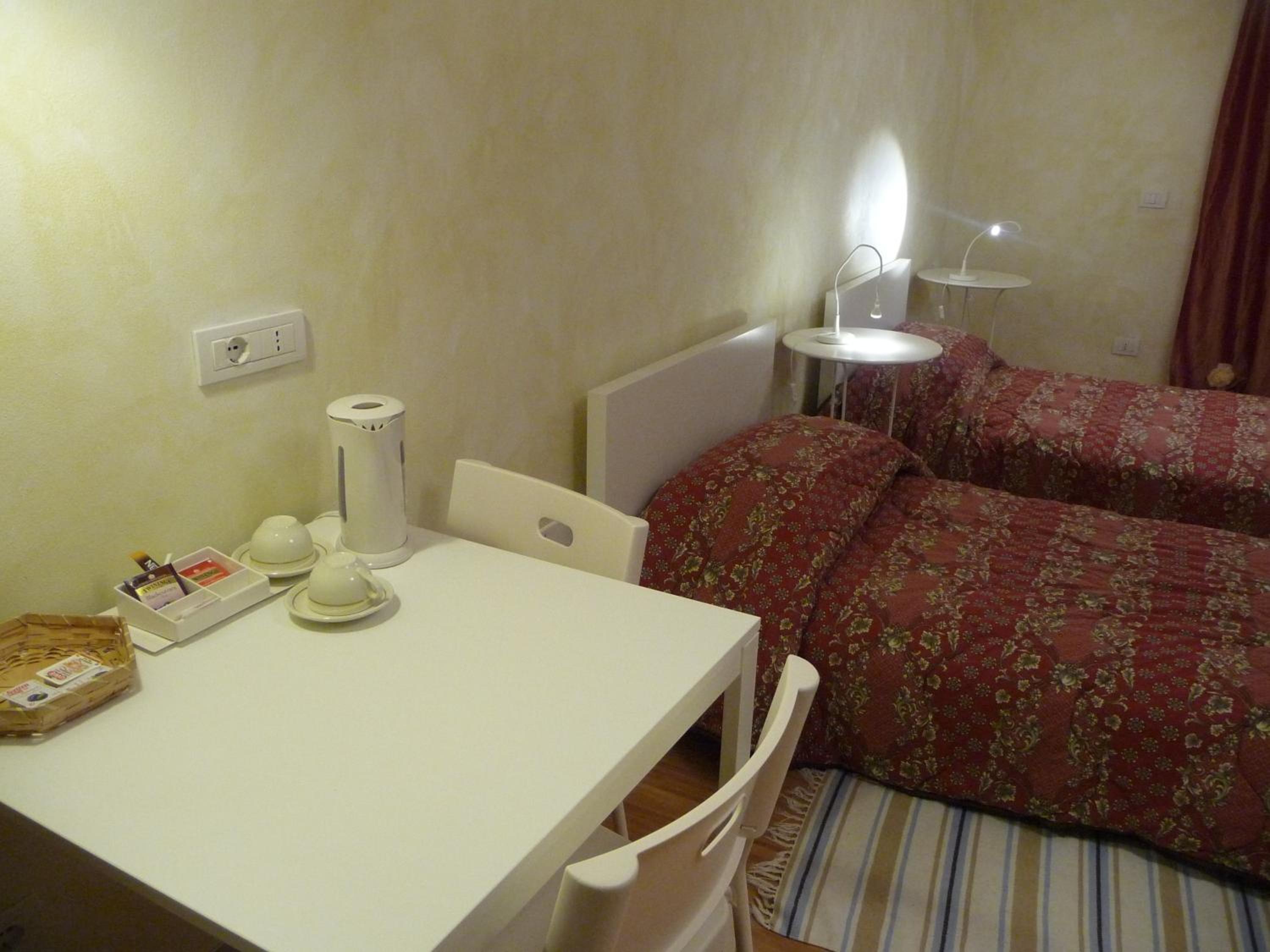 Twin Room photo 2
