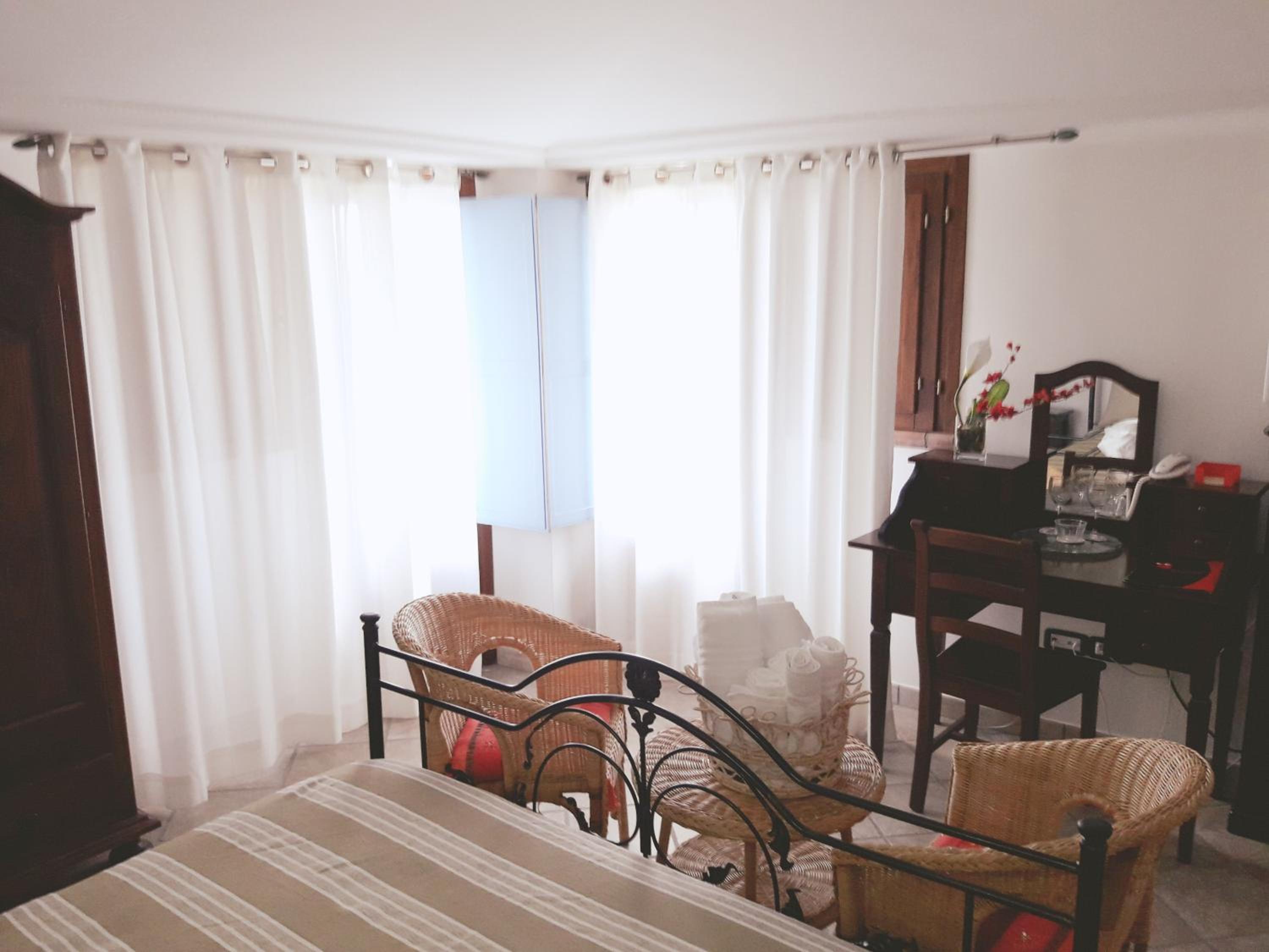 Deluxe Double Room with Sea View photo 3