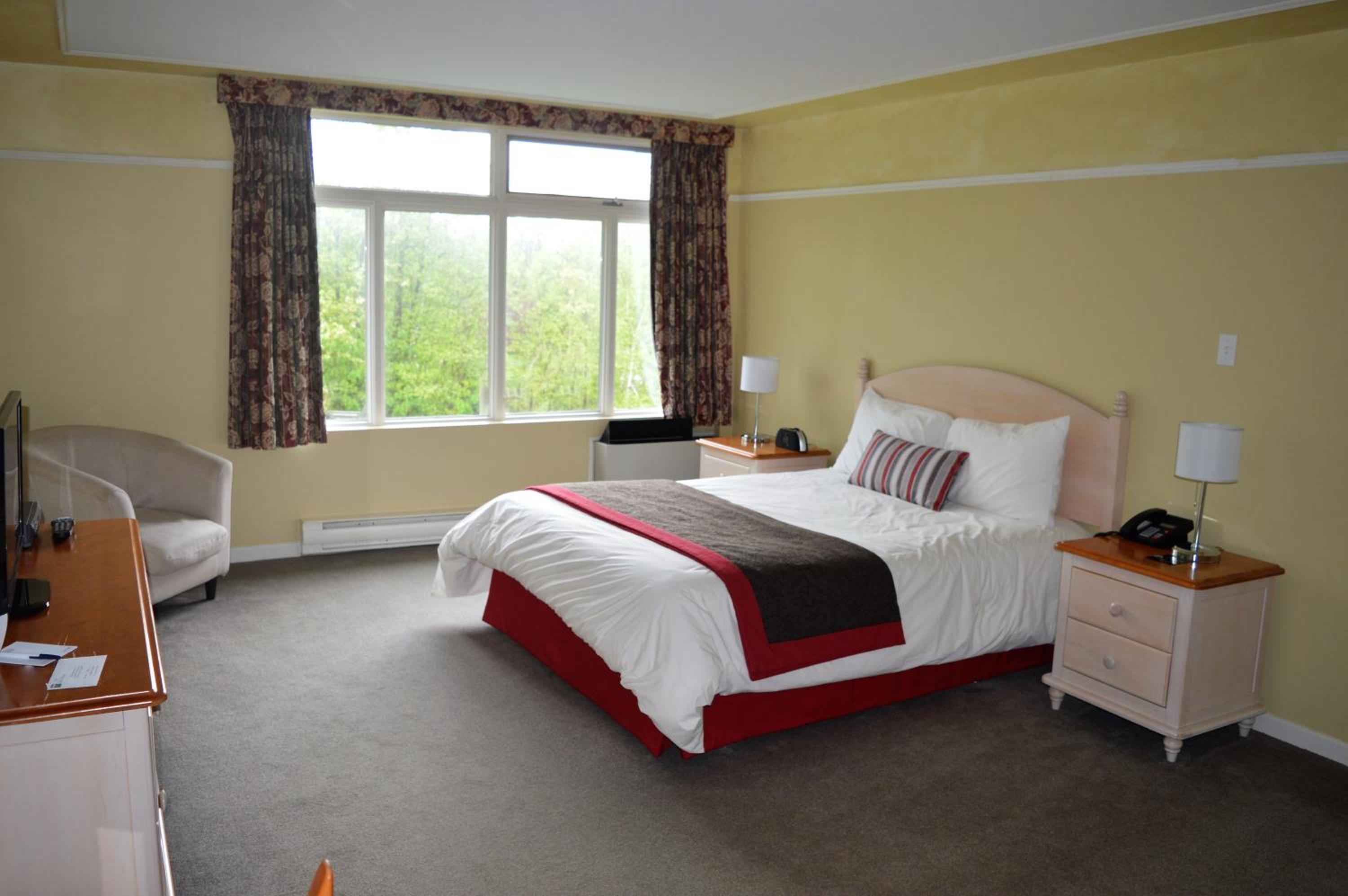 Standard Queen Room - Photo 2