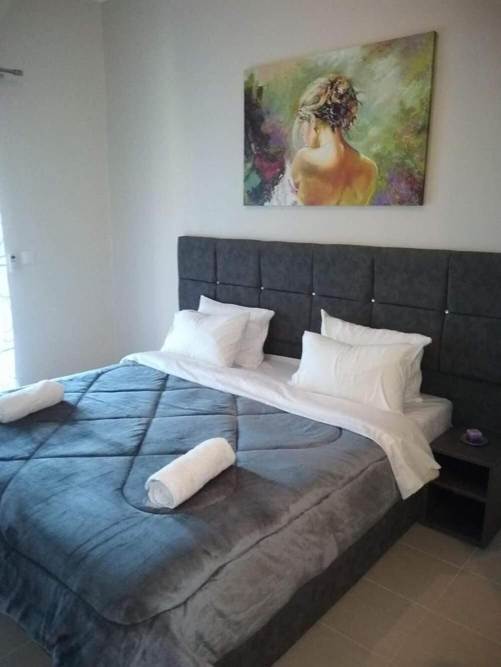 Apartment photo 2