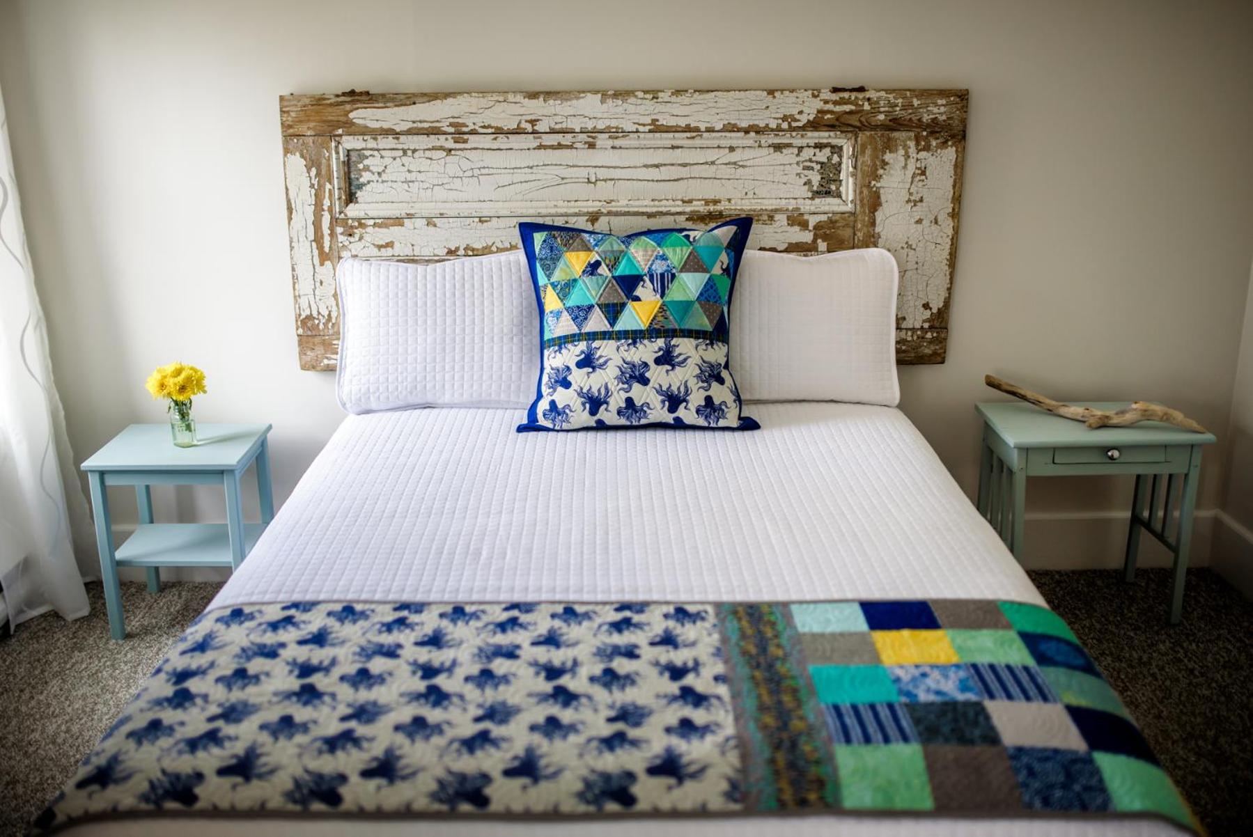 Deluxe Queen Suite