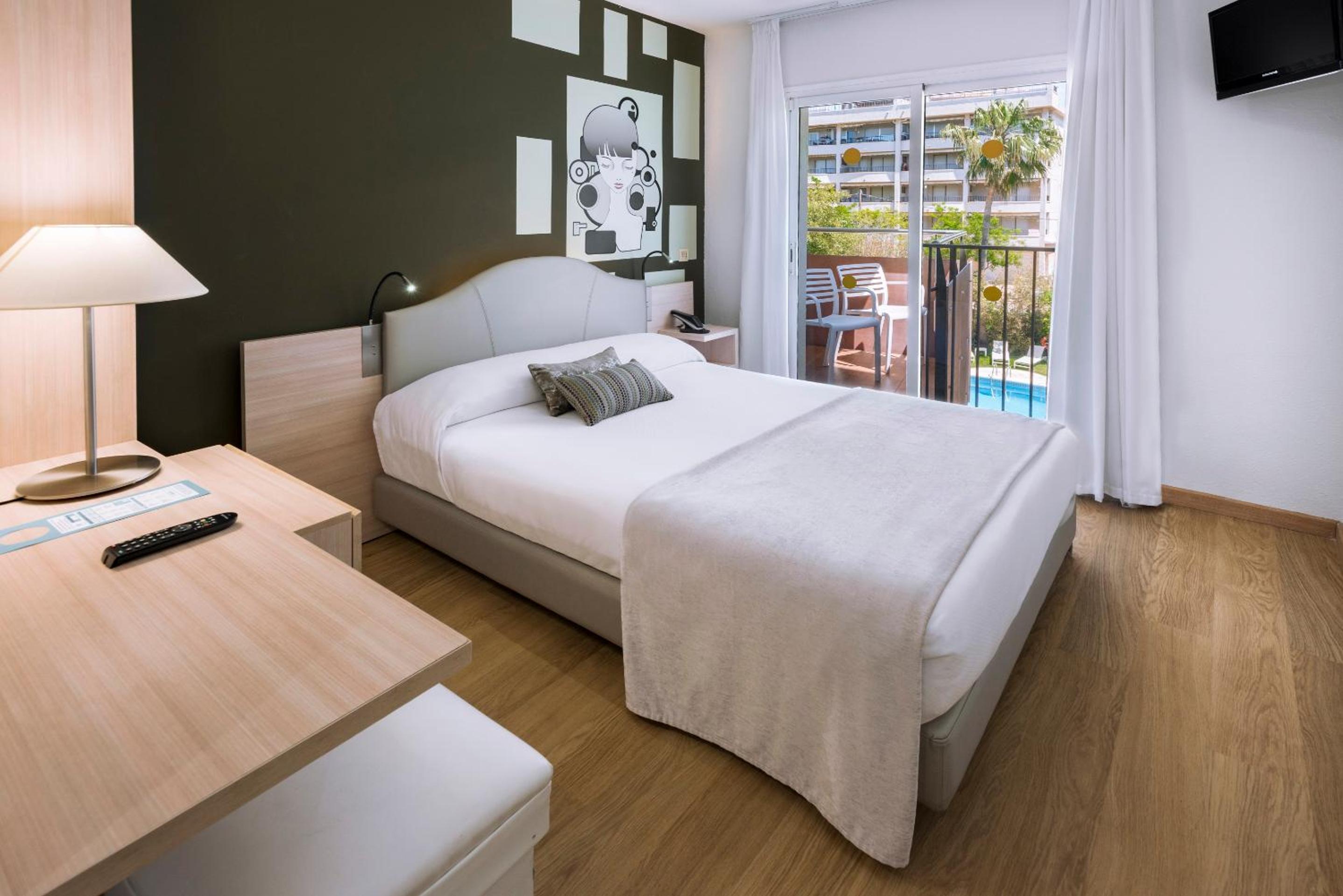 Habitación Sencilla con Vista al Jardín