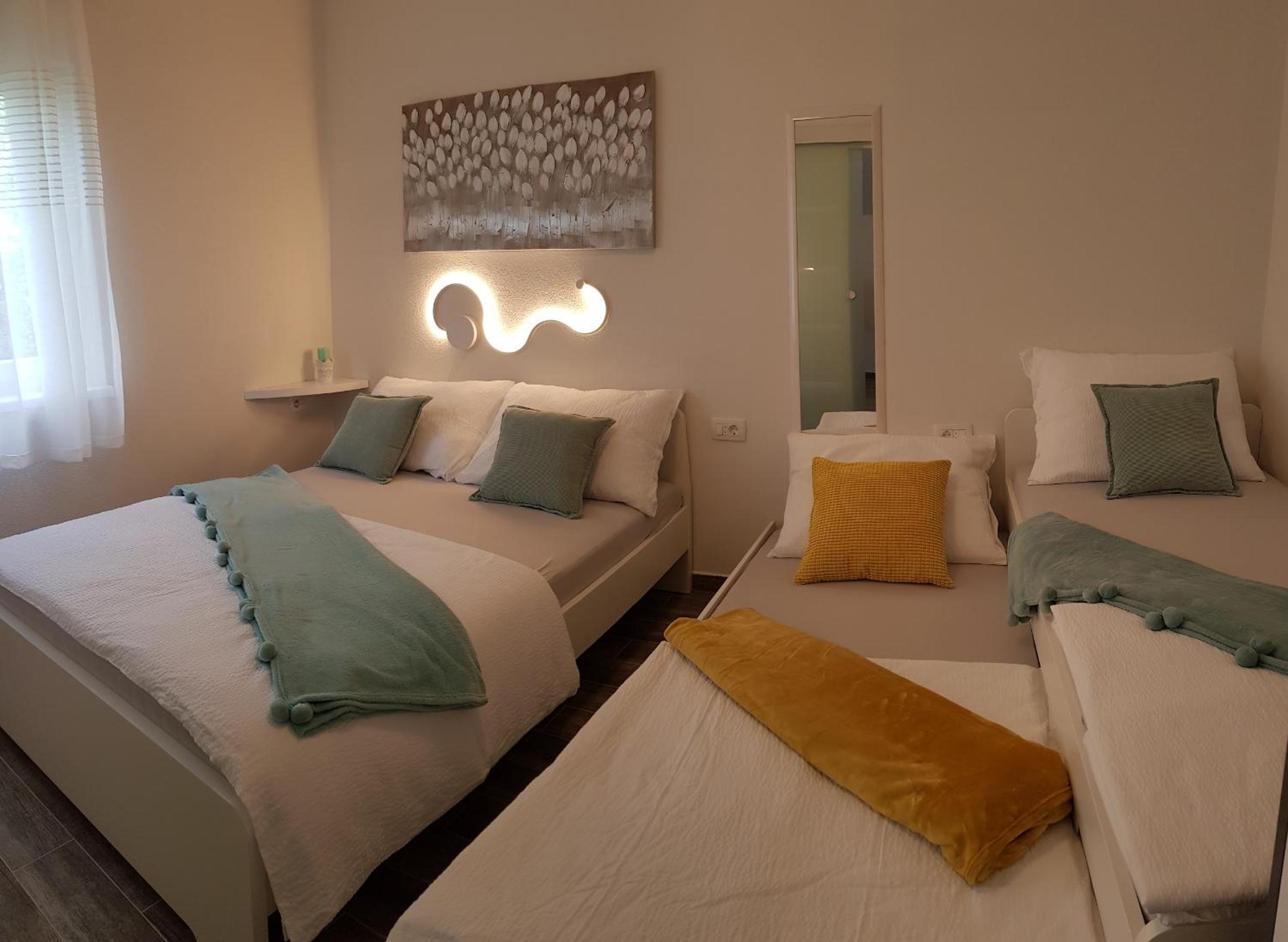 One-Bedroom Apartment - Photo 14