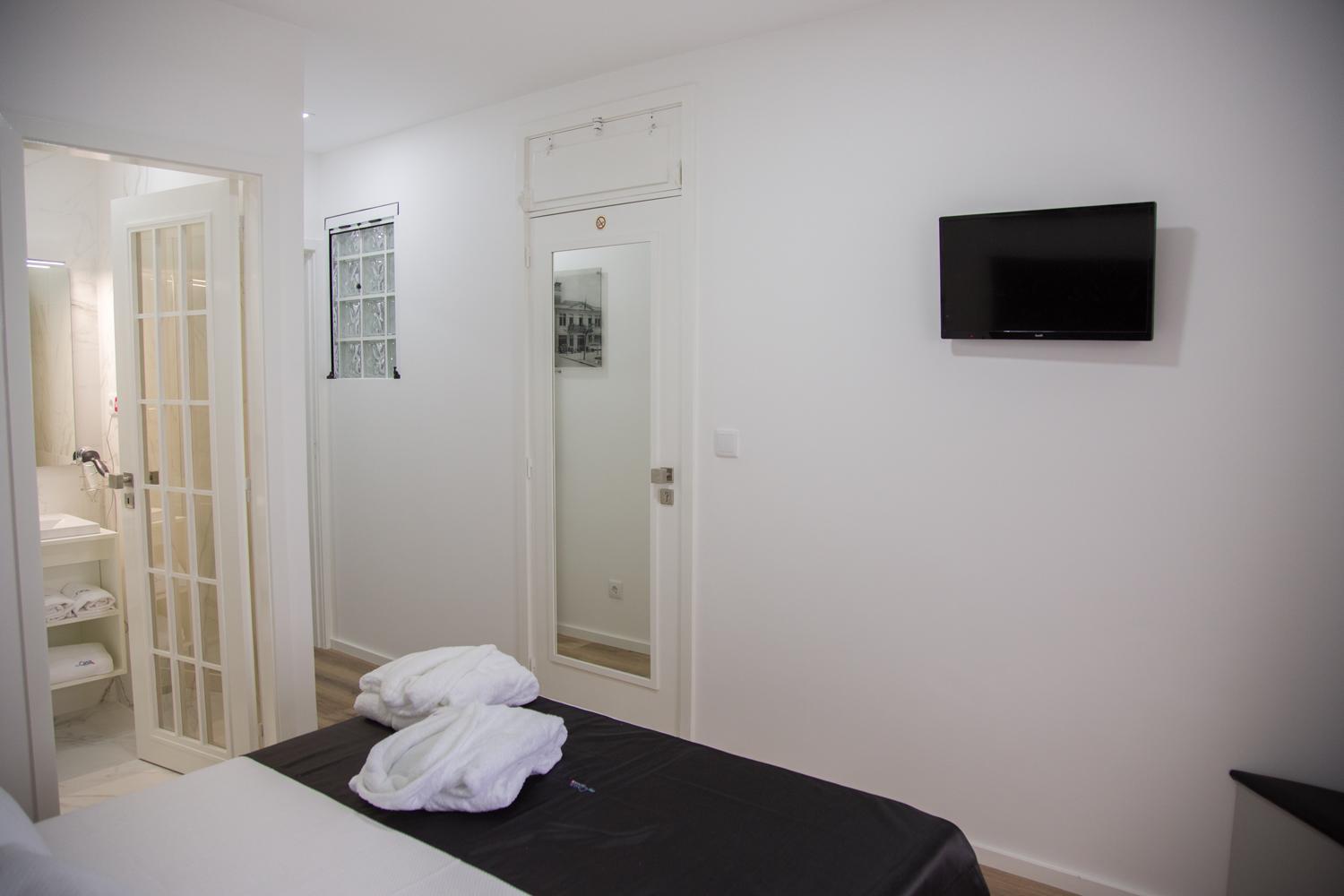 Family Room with Sea View - Photo 12