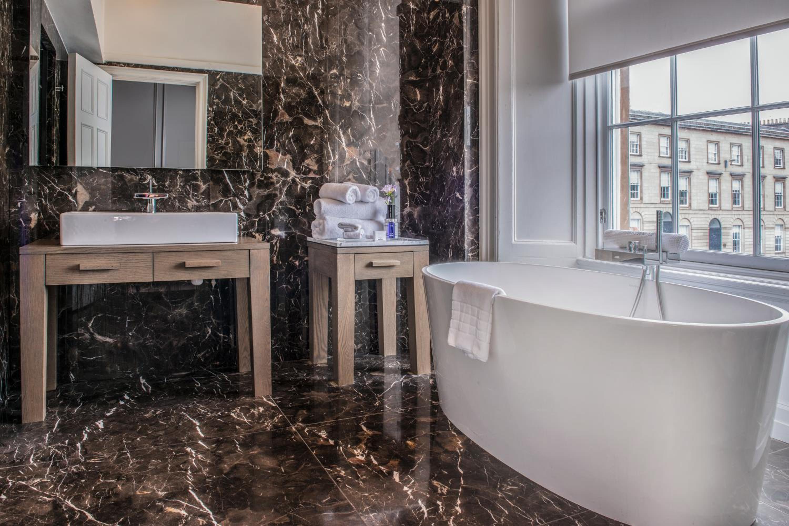 King Suite with Garden View - Photo 4