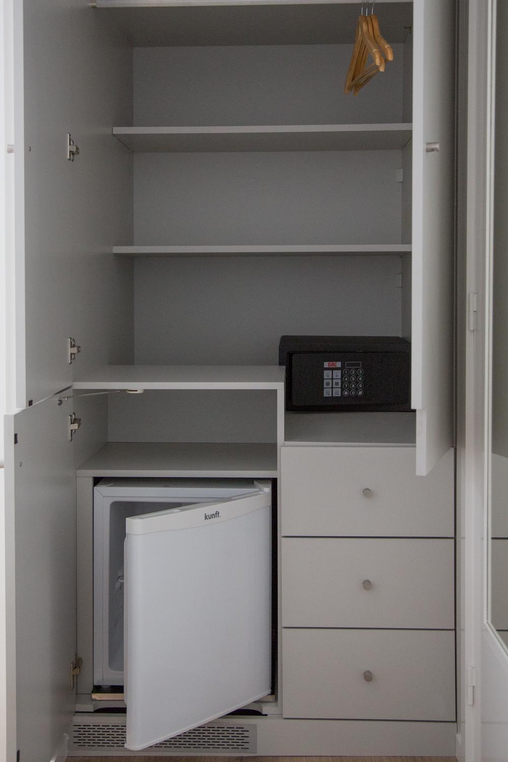 Double Room - Photo 16