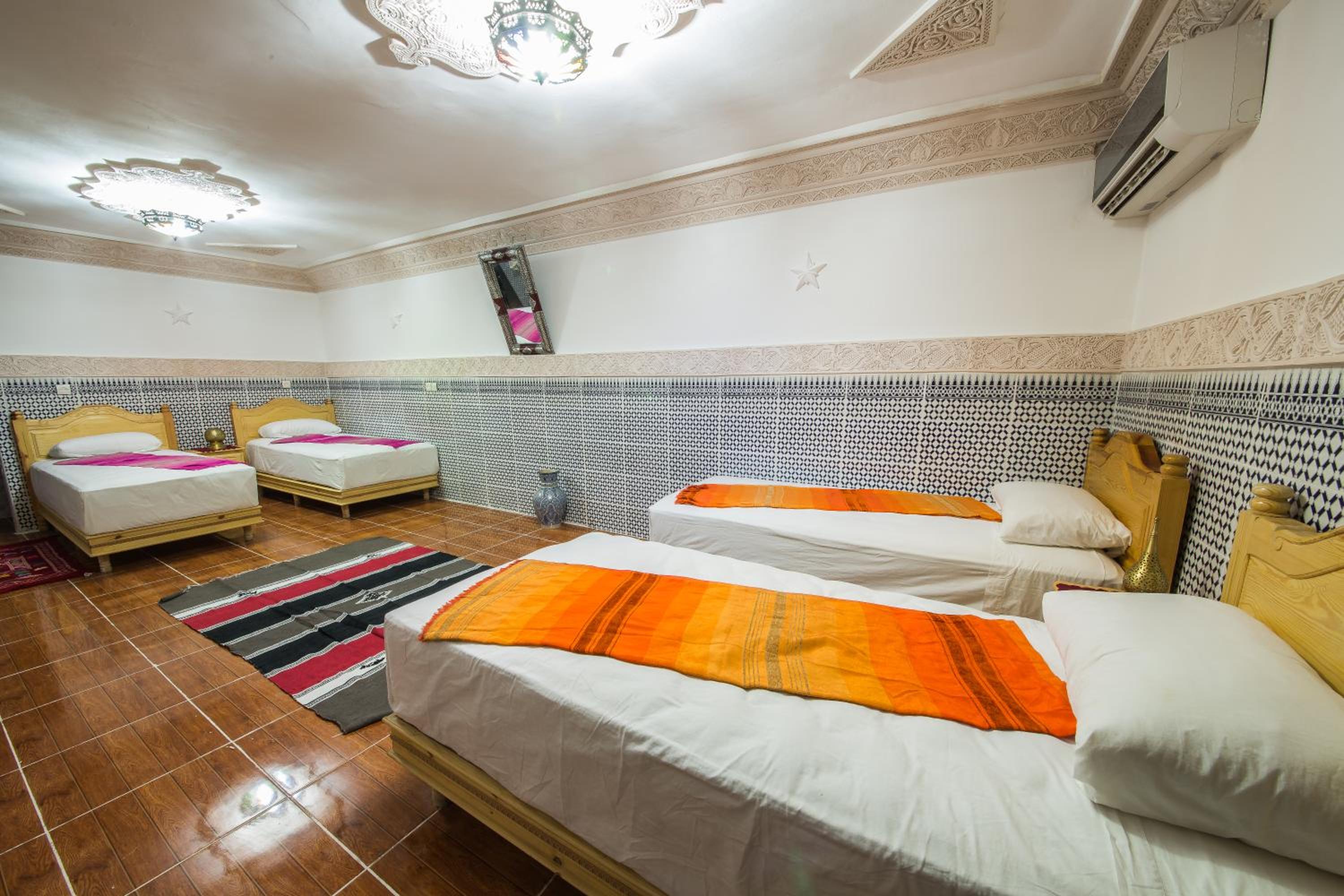 Economy Quadruple Room - Photo 1