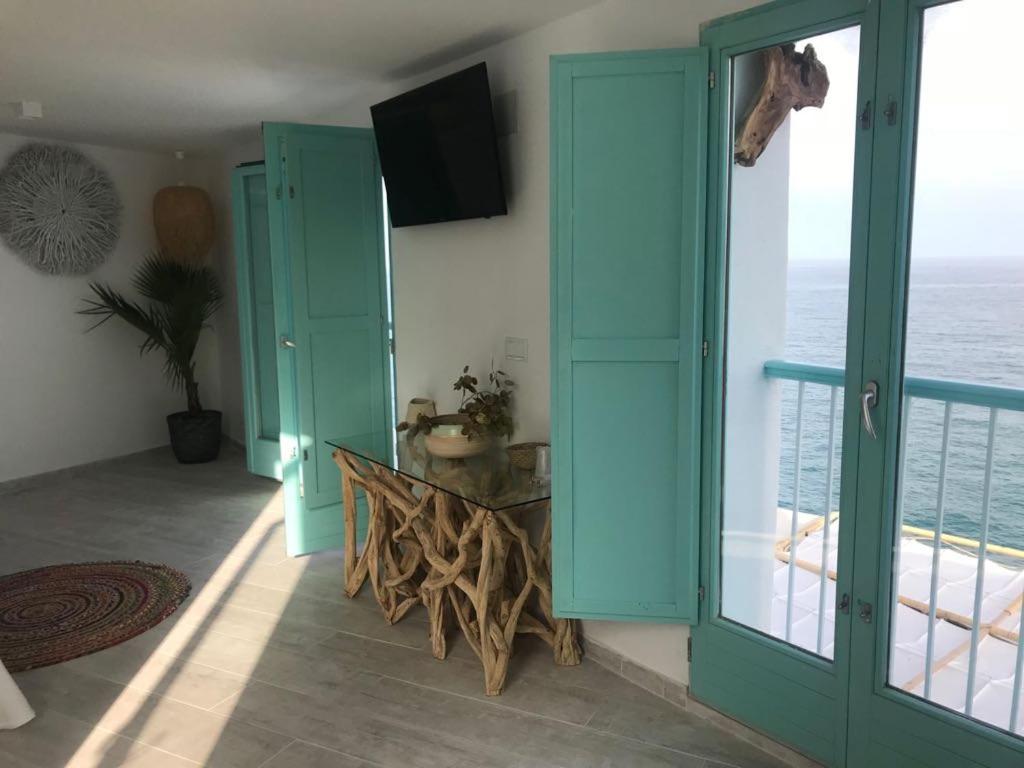 Junior Suite with Sea View photo 2