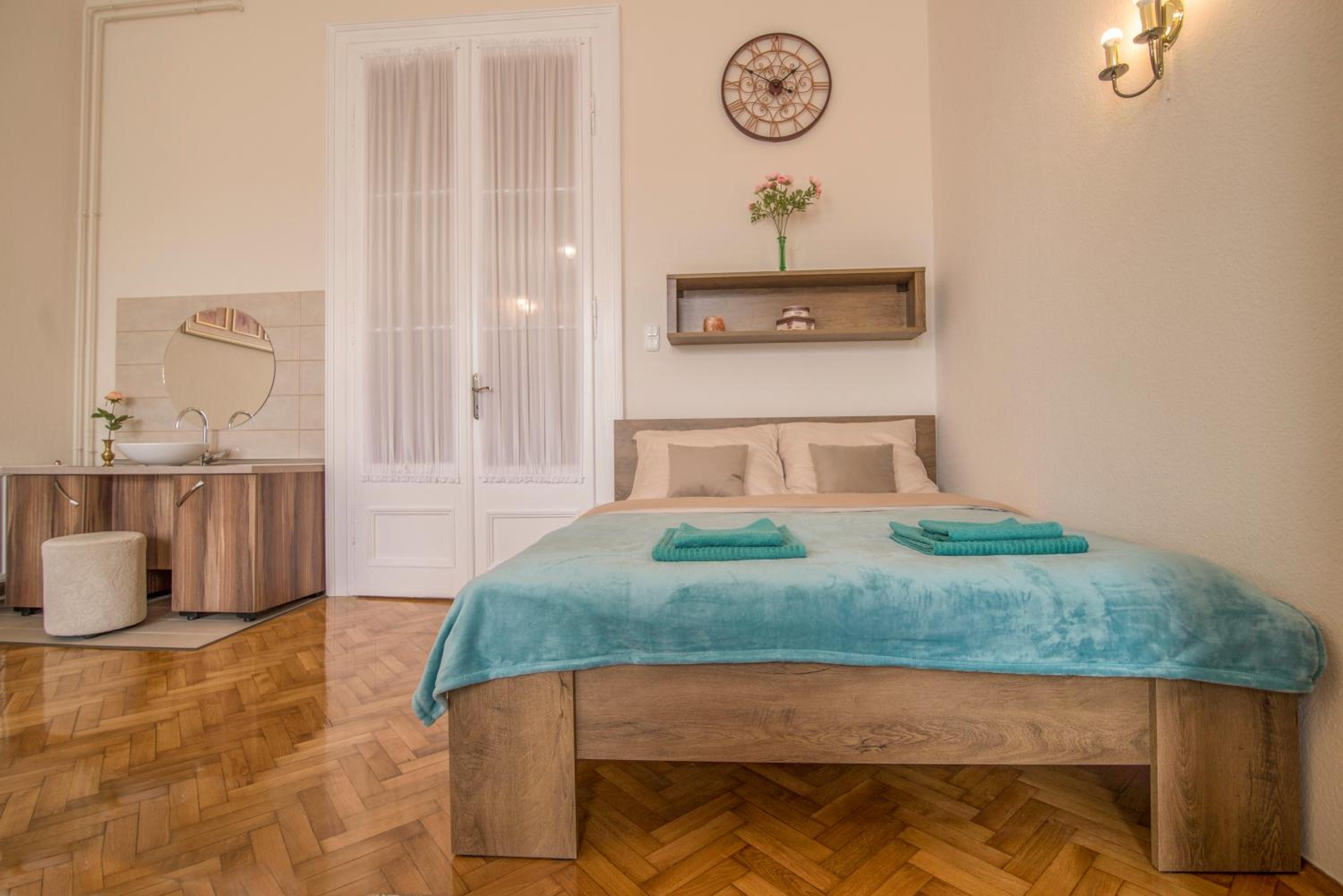 Apartment - Photo 28
