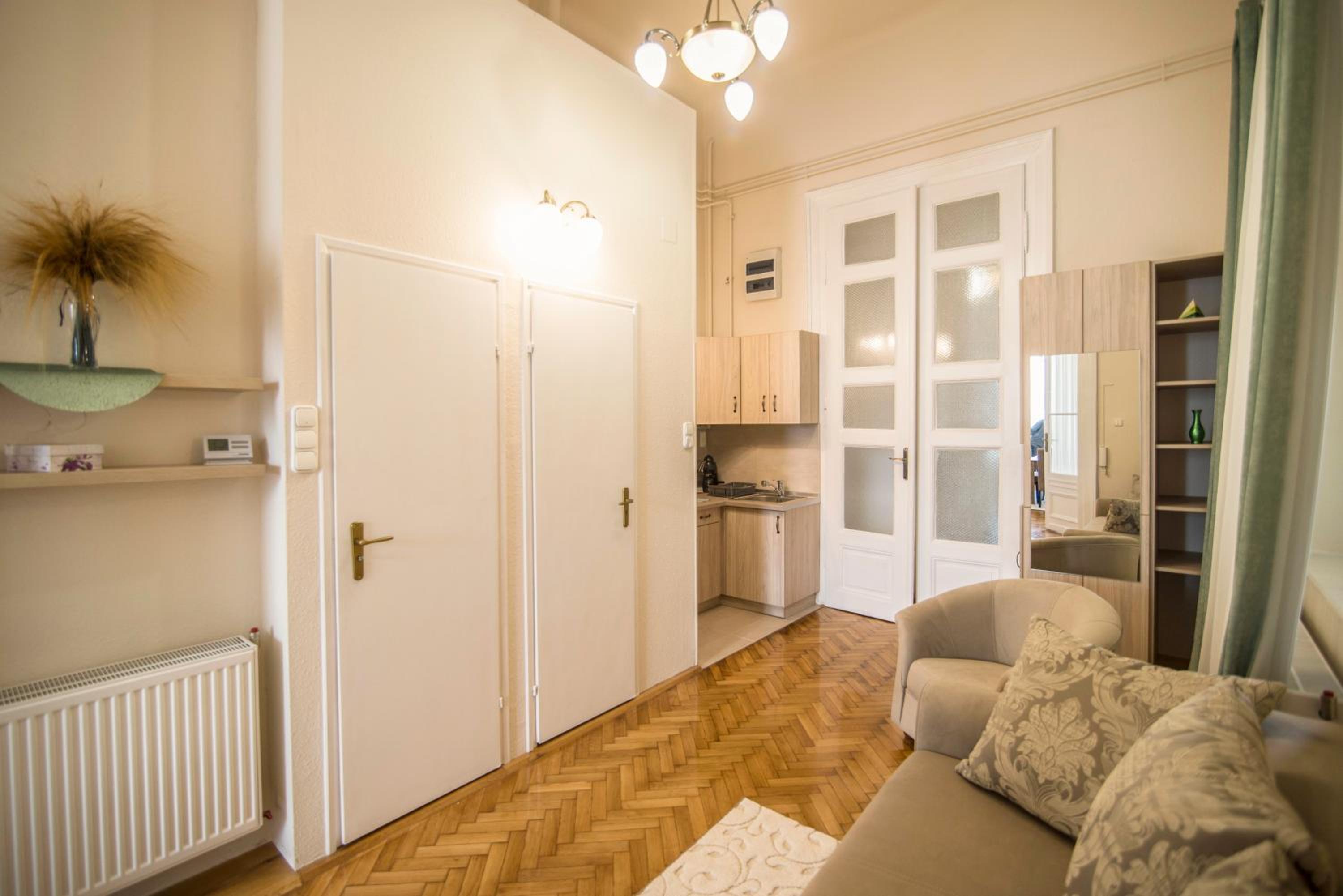 Apartment - Photo 30