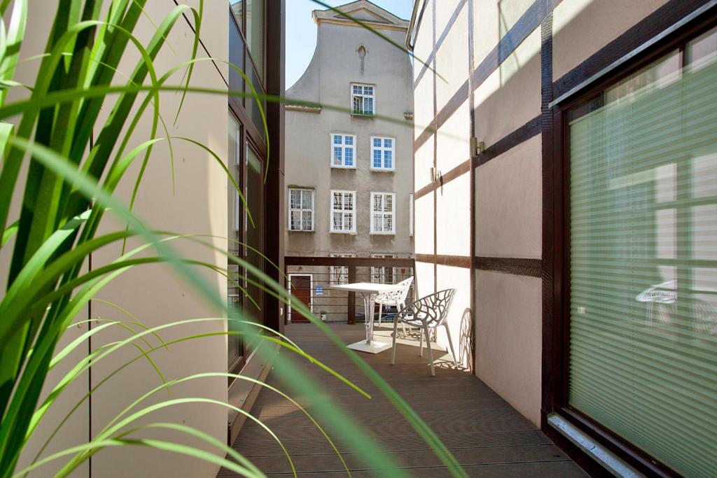 Double Room with Balcony - Photo 5