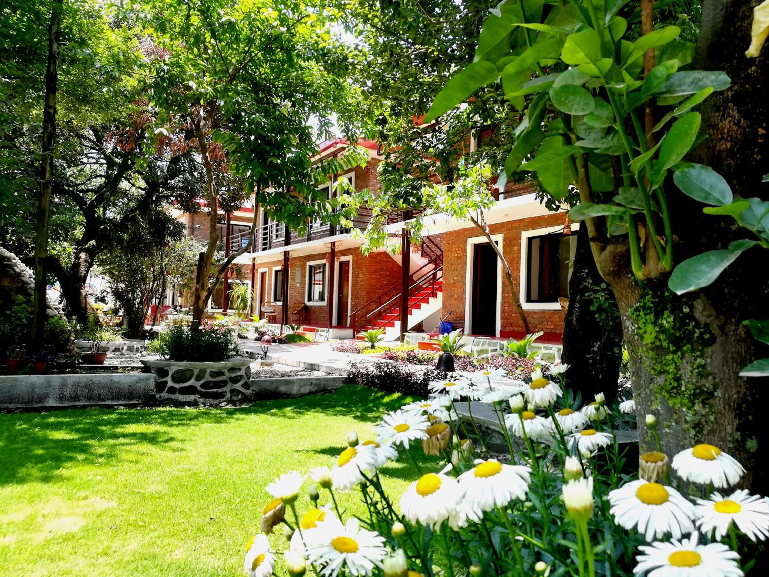 Deluxe Double or Twin Room with Garden View- Flexible Checkin Time photo 2
